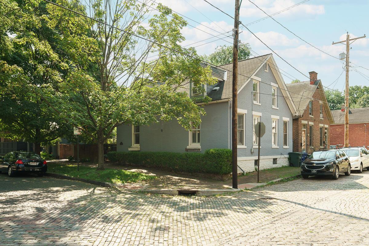 33 E Frankfort Street