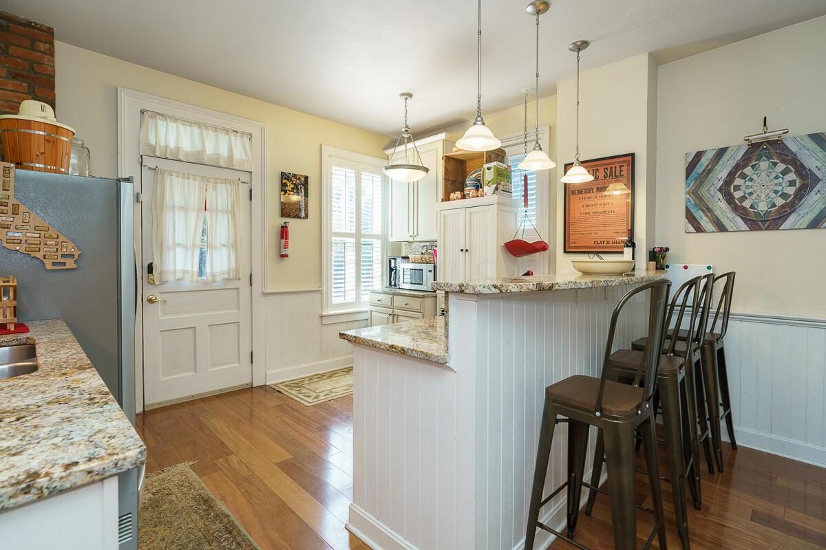 33 E Frankfort Street