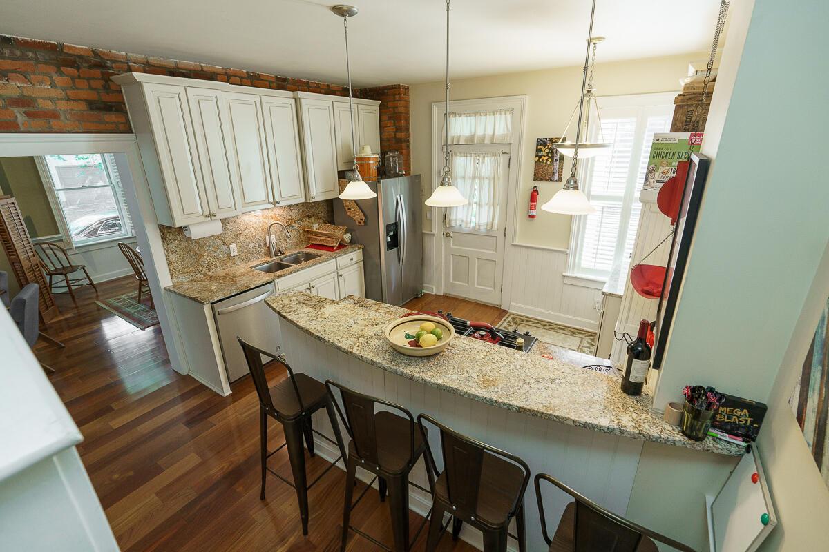 33 E Frankfort Street