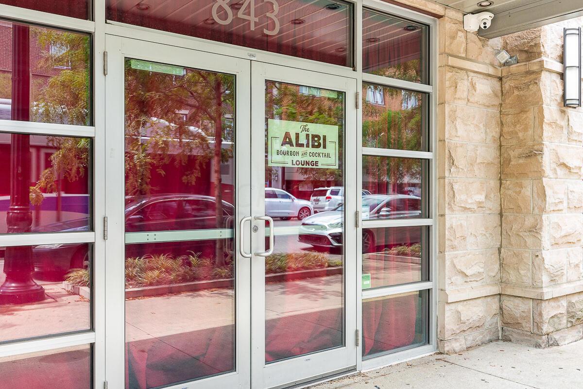 845 N High Street, 504