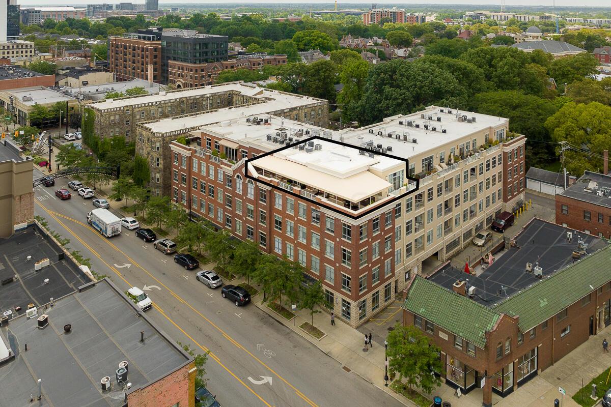 845 N High Street, 504