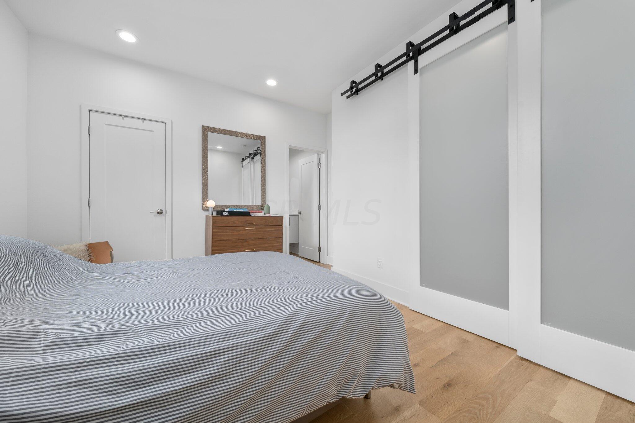 21 E Frankfort Street