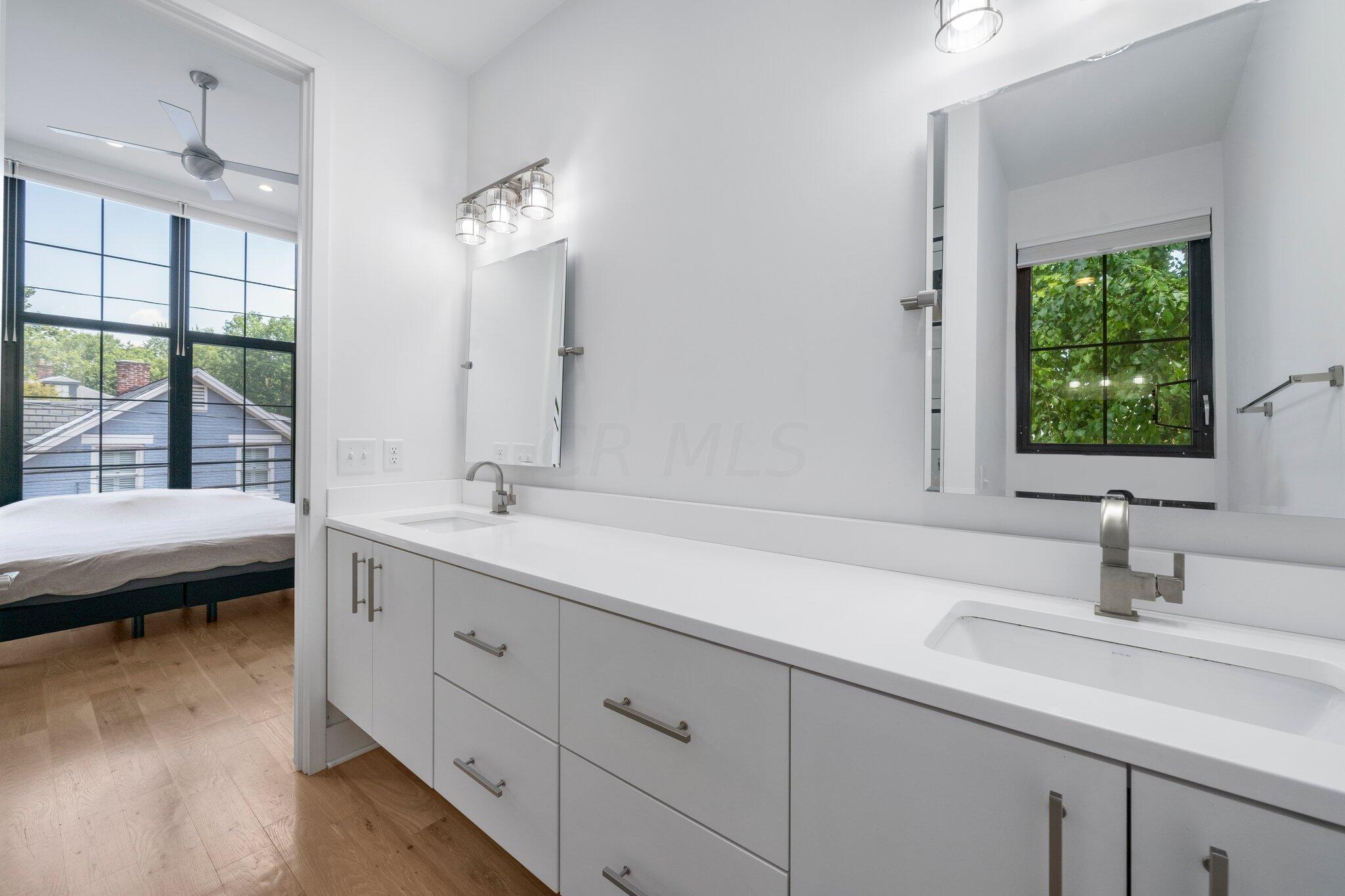 21 E Frankfort Street