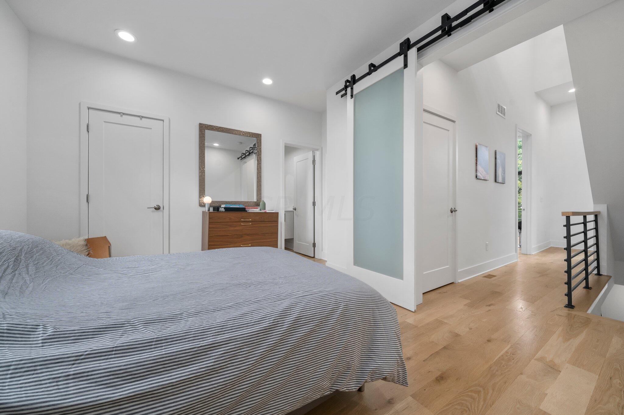 21 E Frankfort Street