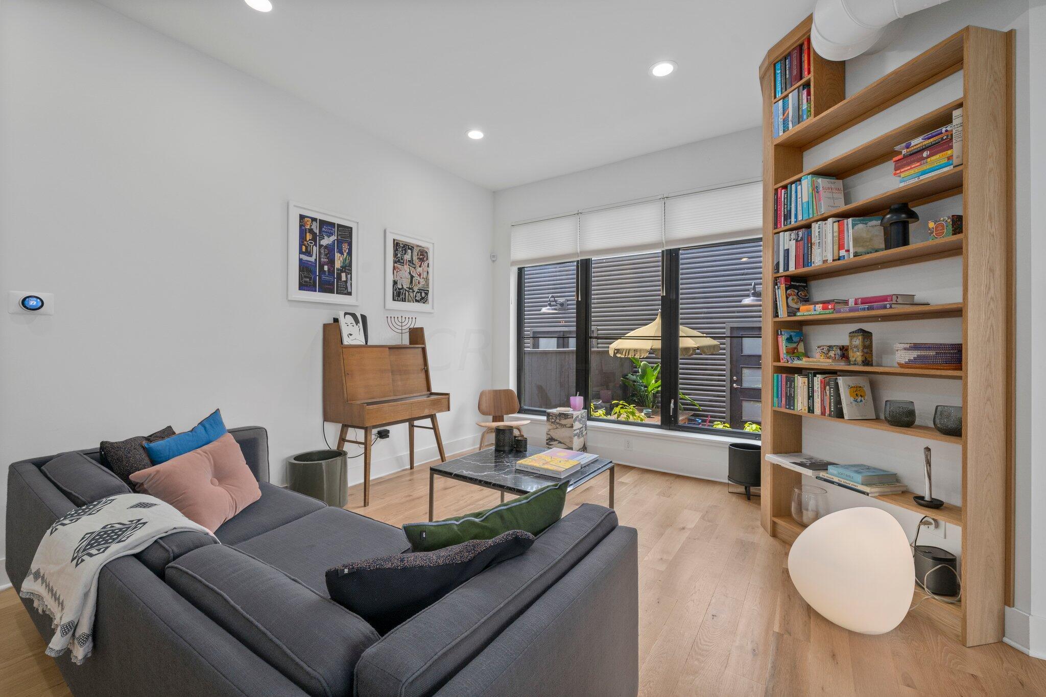 21 E Frankfort Street