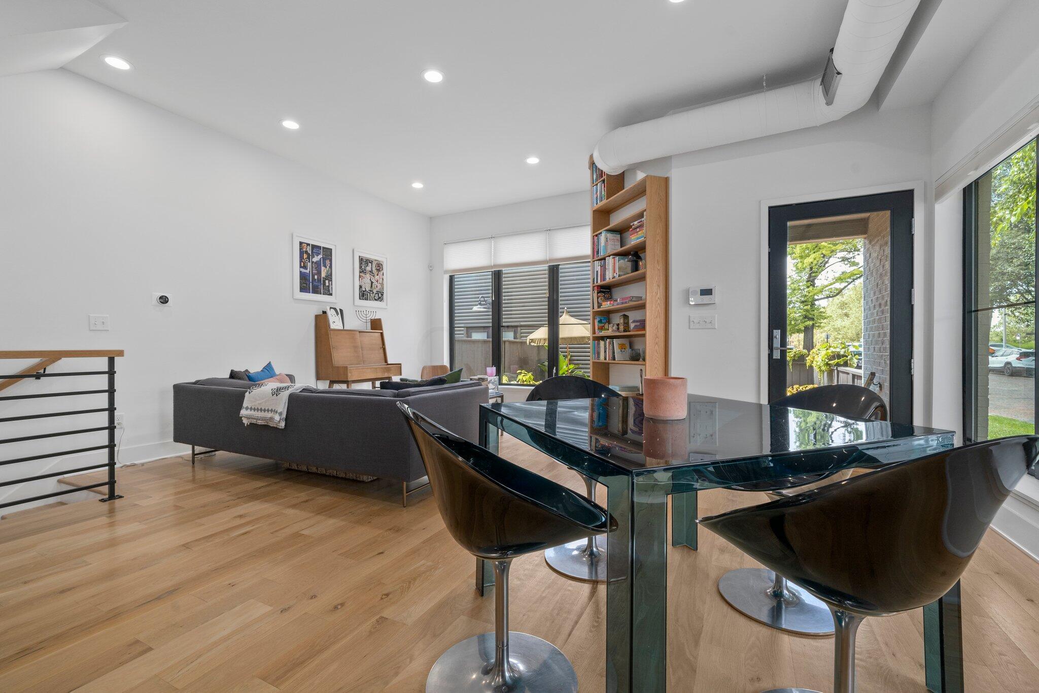 21 E Frankfort Street