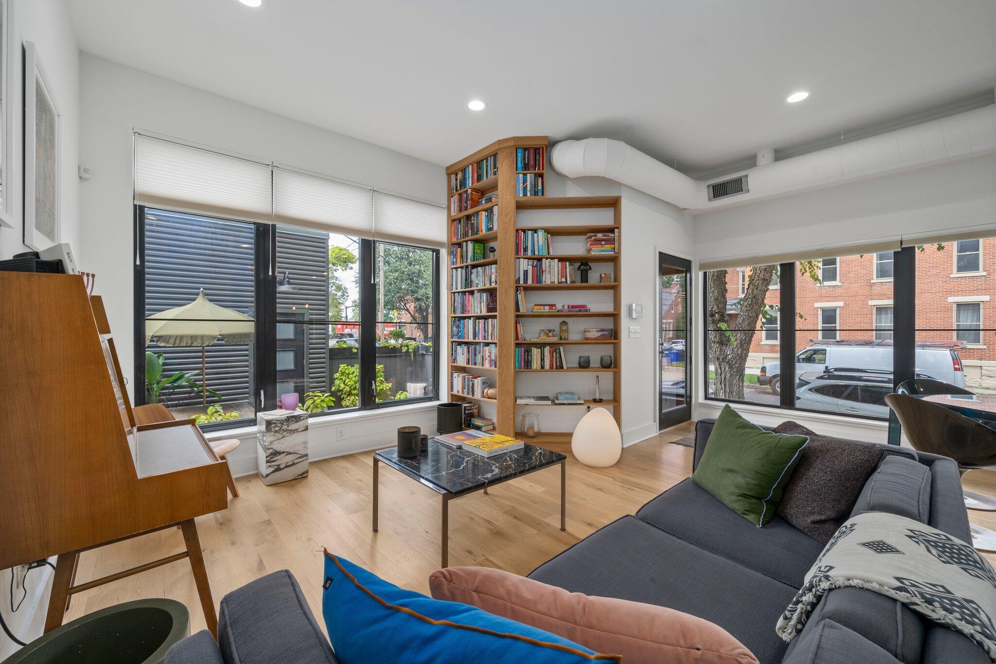 21 E Frankfort Street