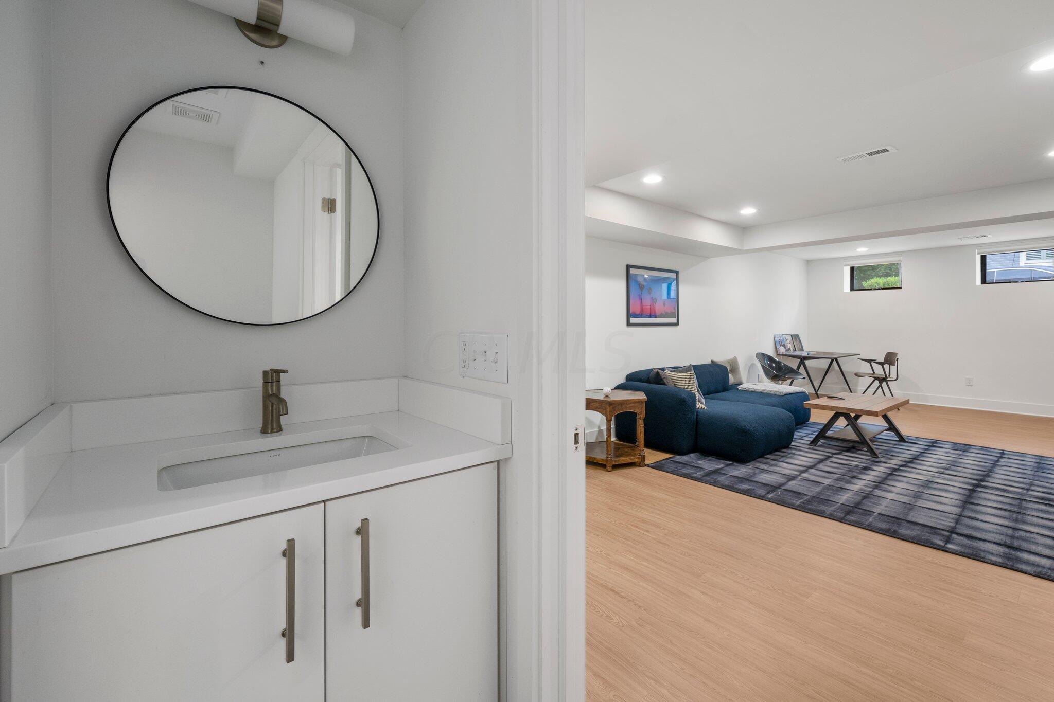 21 E Frankfort Street