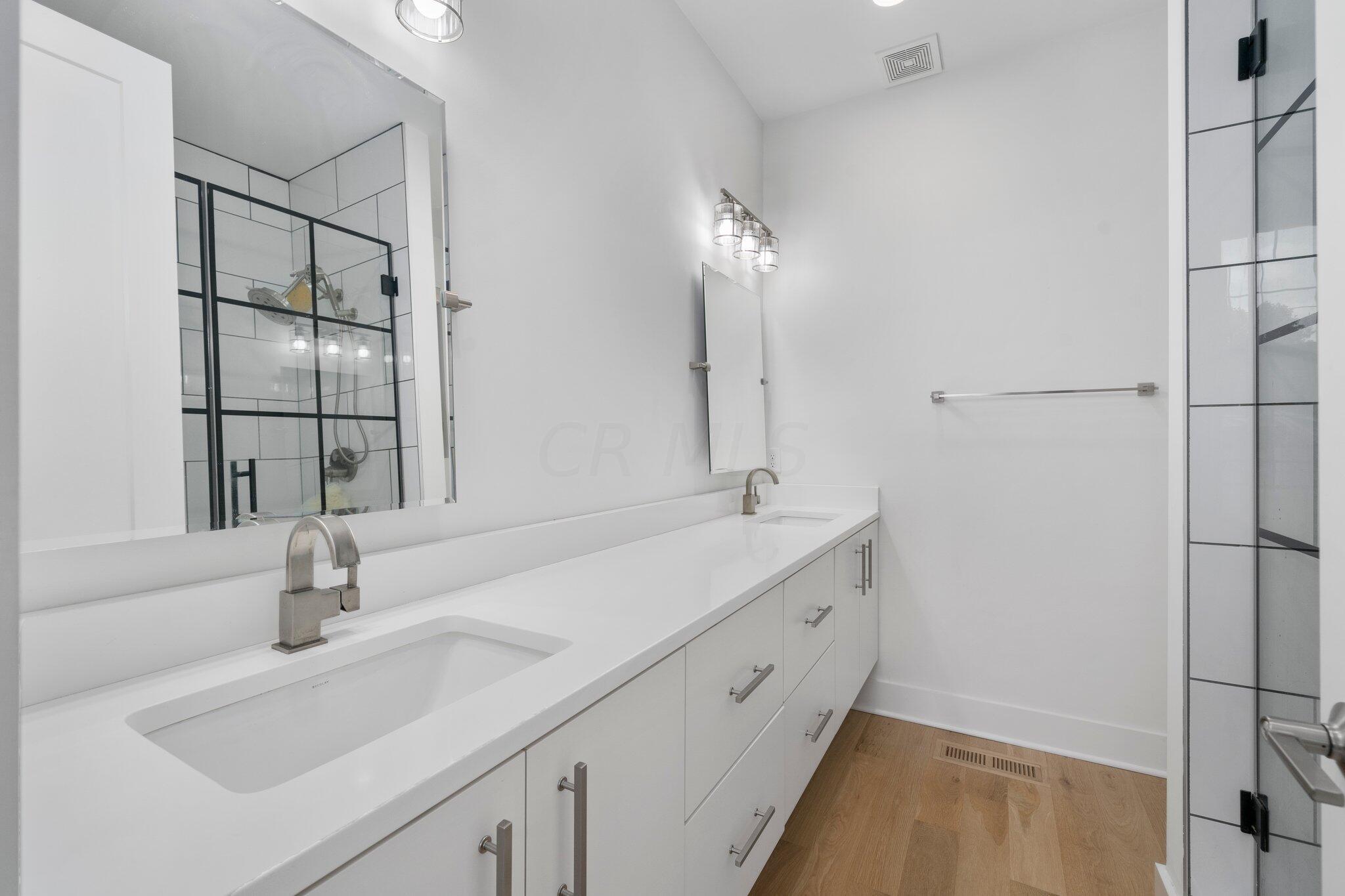 21 E Frankfort Street