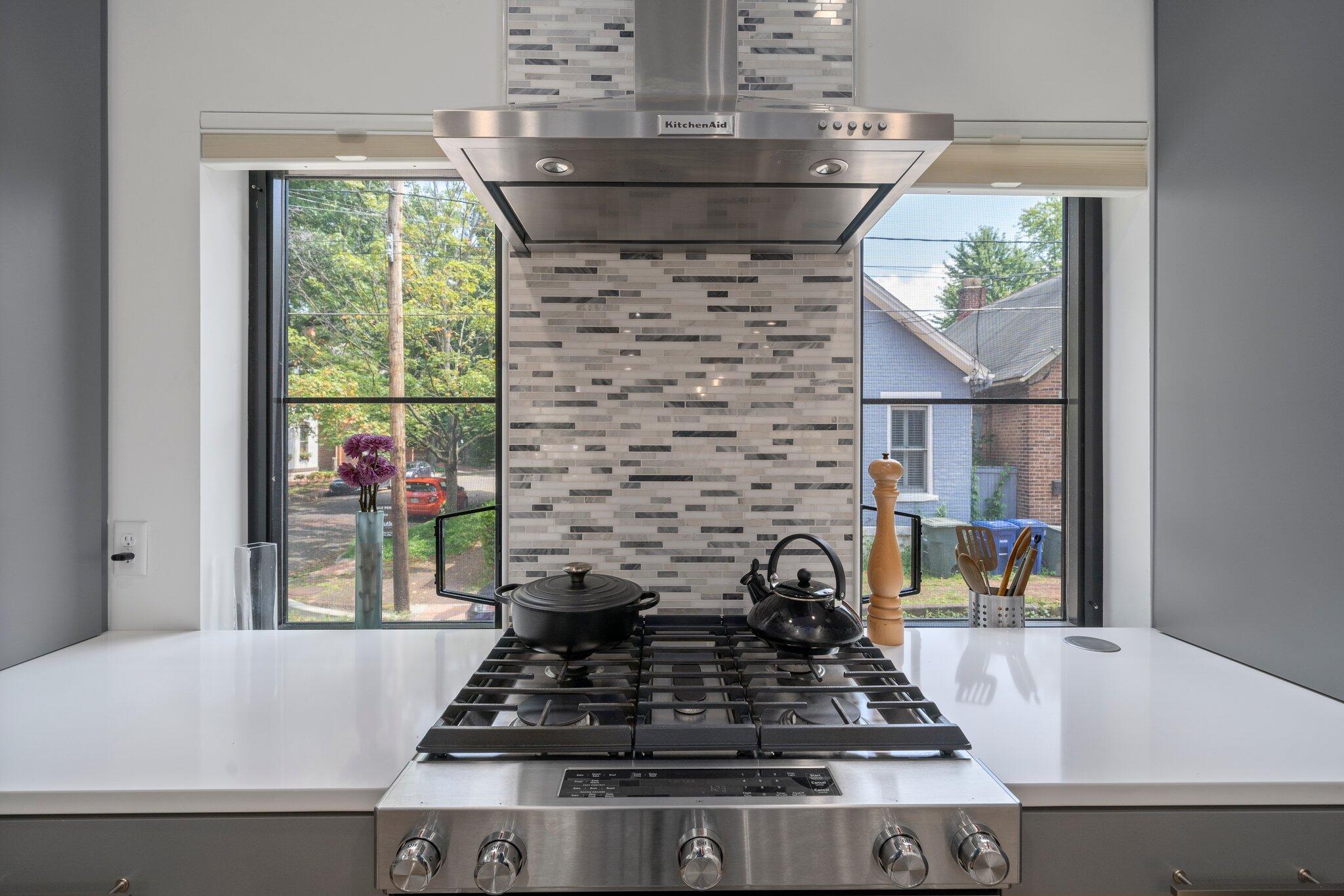 21 E Frankfort Street