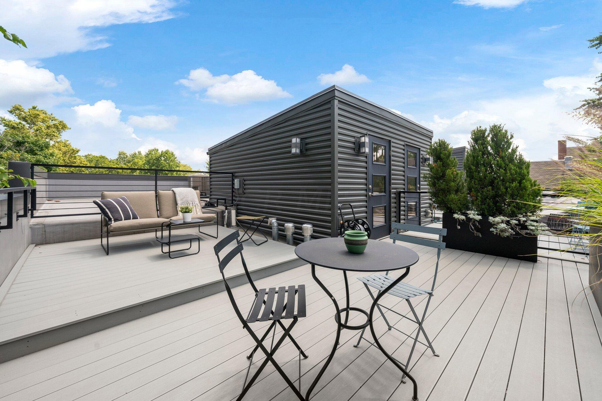 21 E Frankfort Street