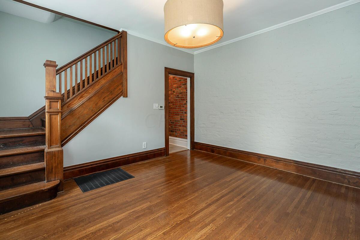 819-821 City Park Avenue