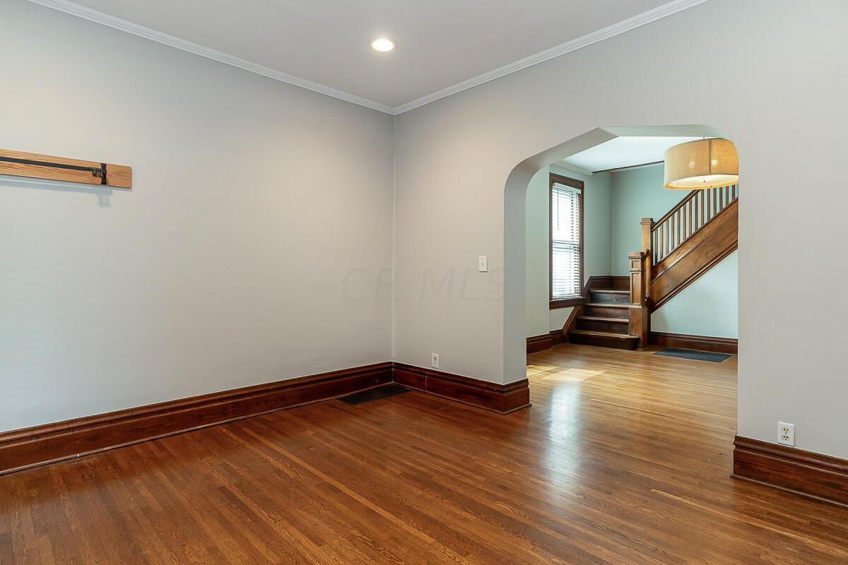 819-821 City Park Avenue