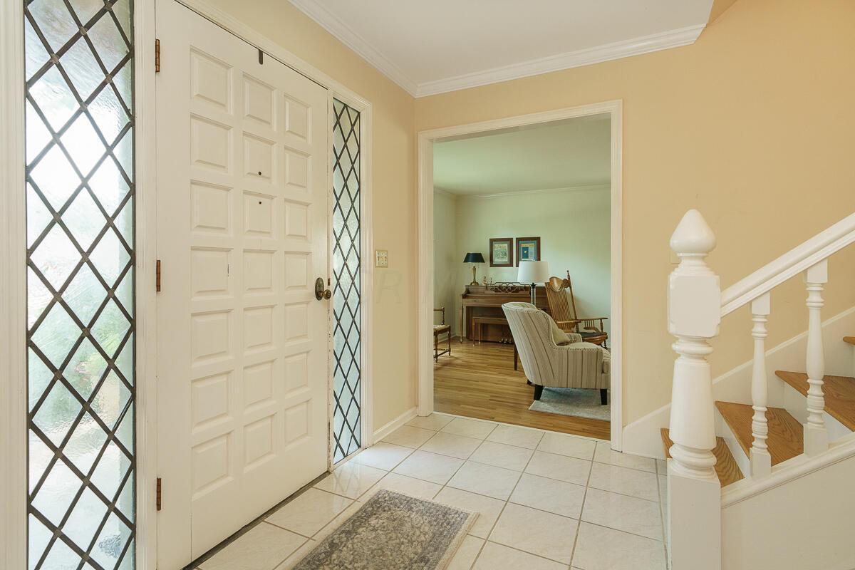 1090 Circle On The Green