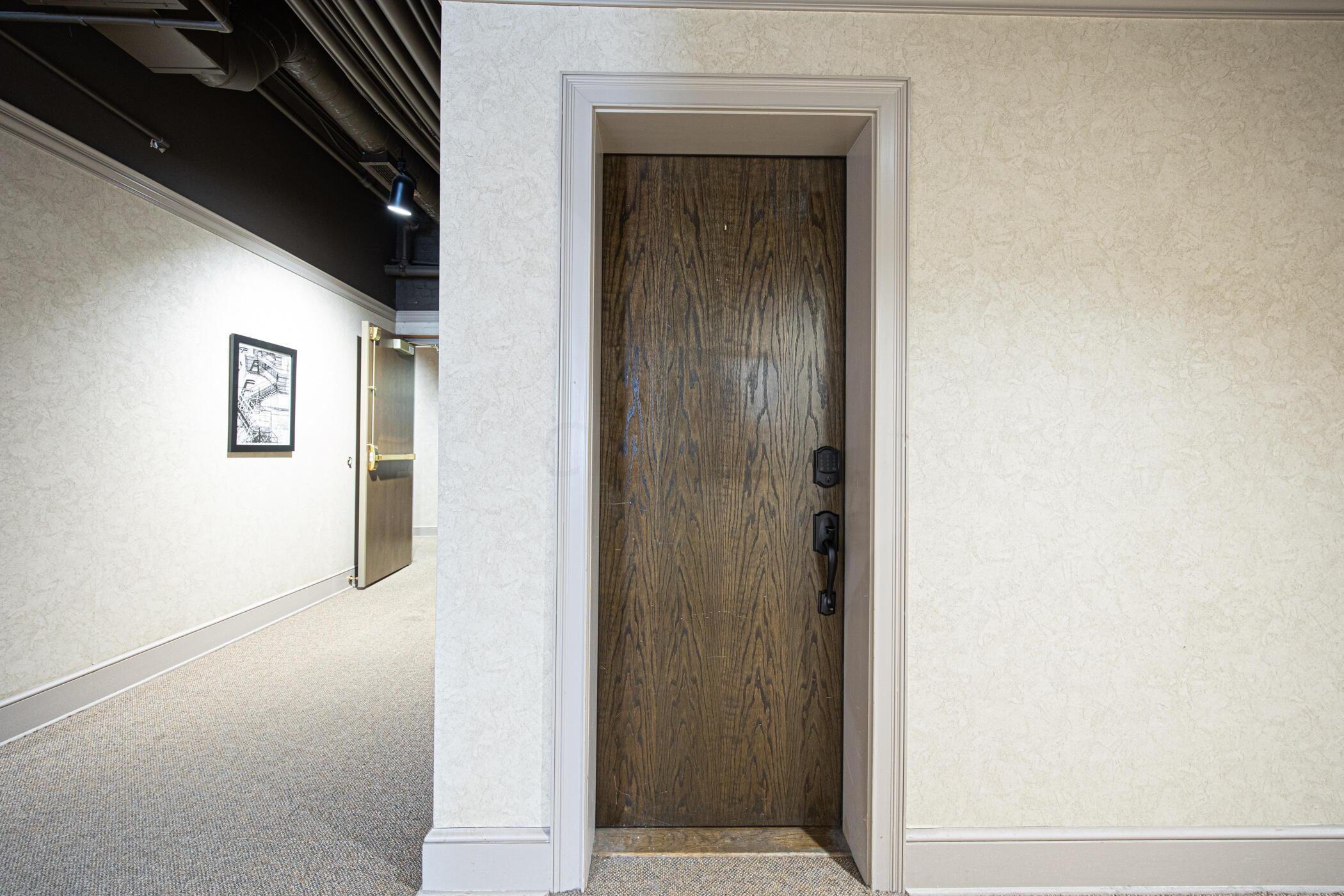 55 W Livingston Avenue, 307