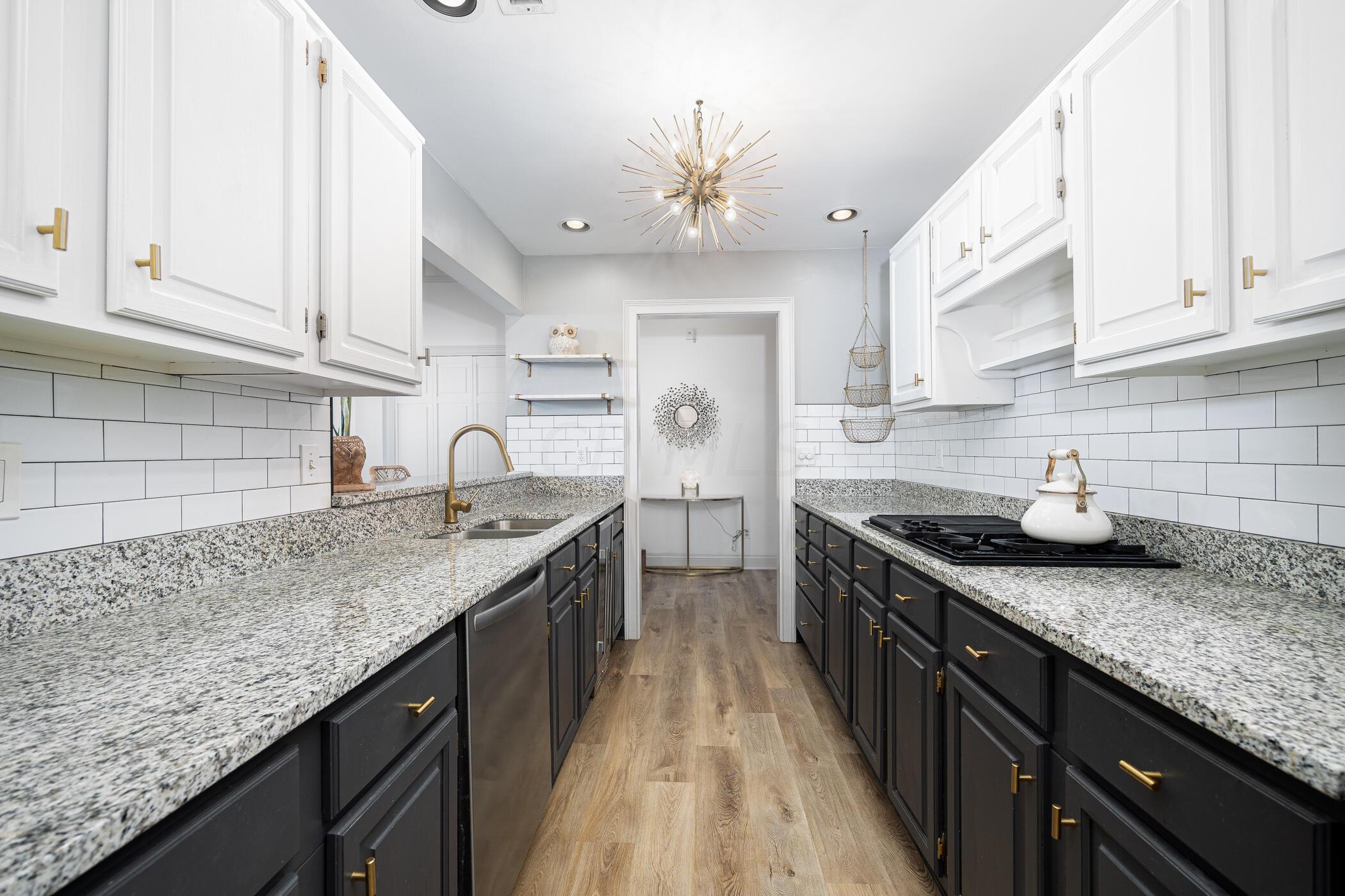 55 W Livingston Avenue, 307