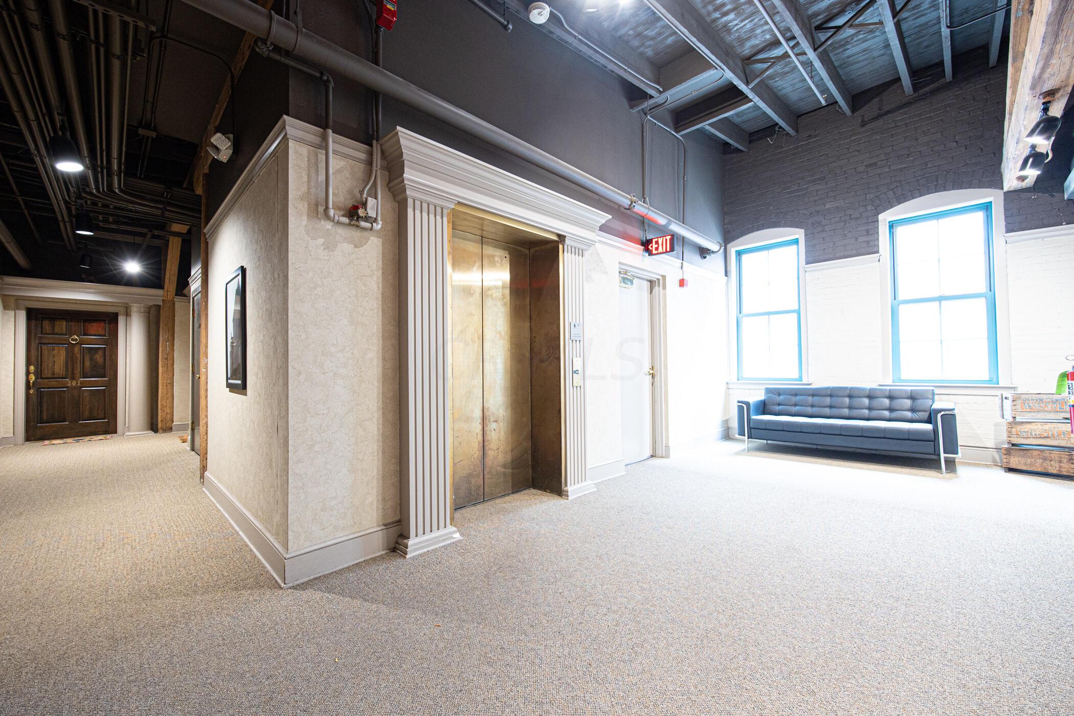 55 W Livingston Avenue, 307