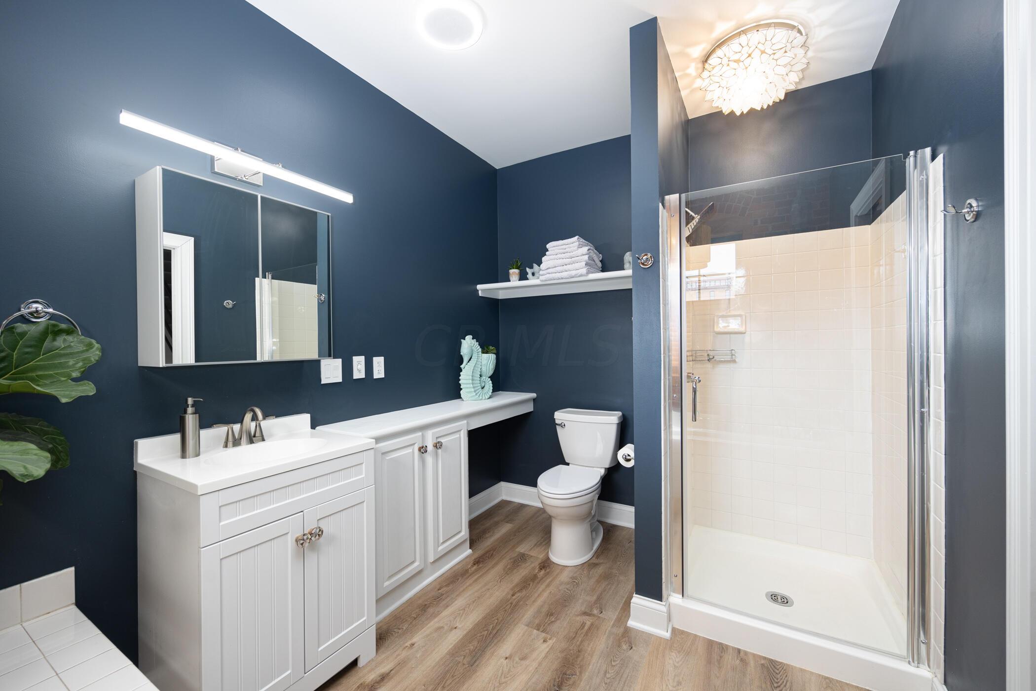 55 W Livingston Avenue, 307