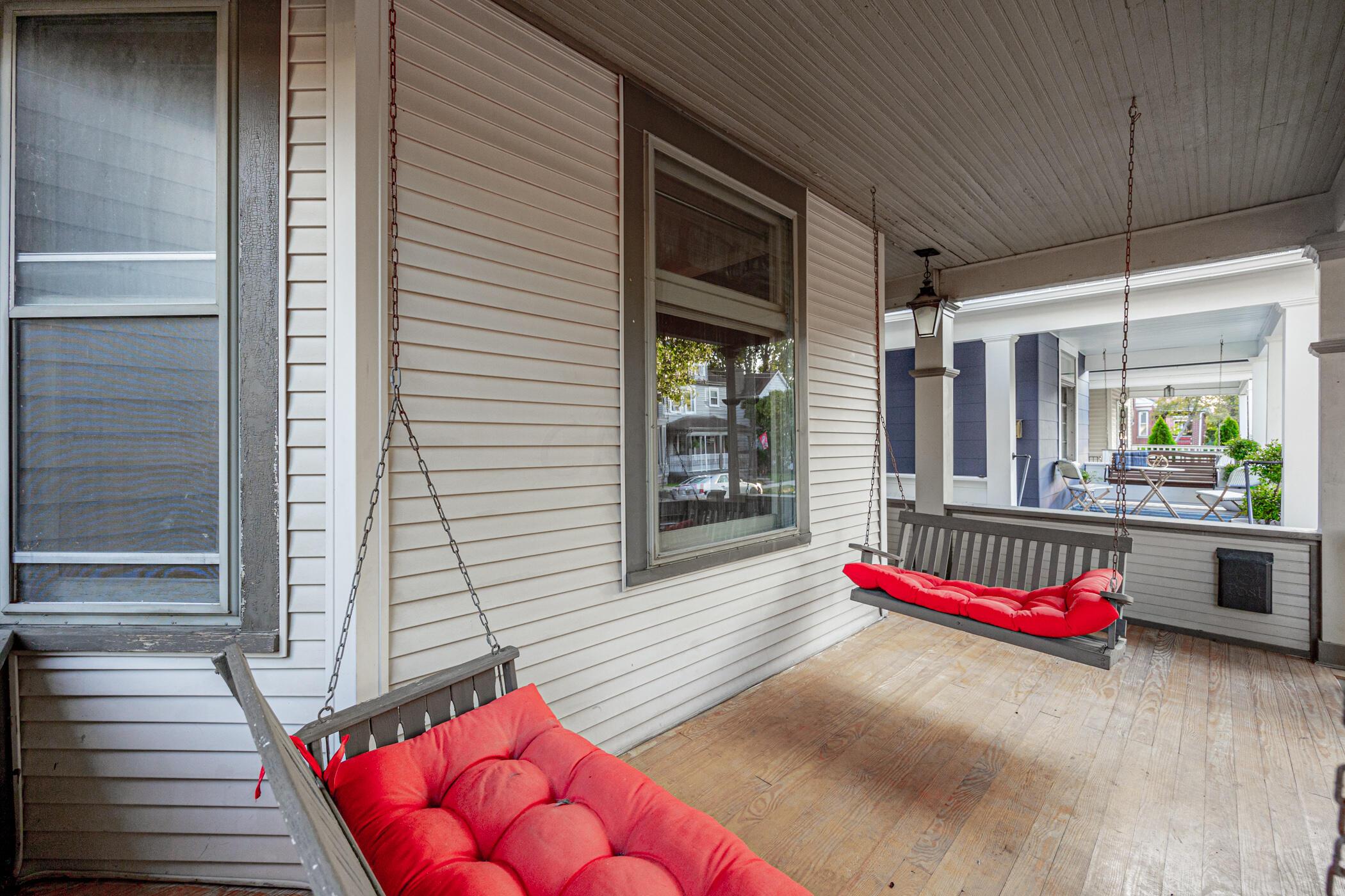 340 E Kossuth Street