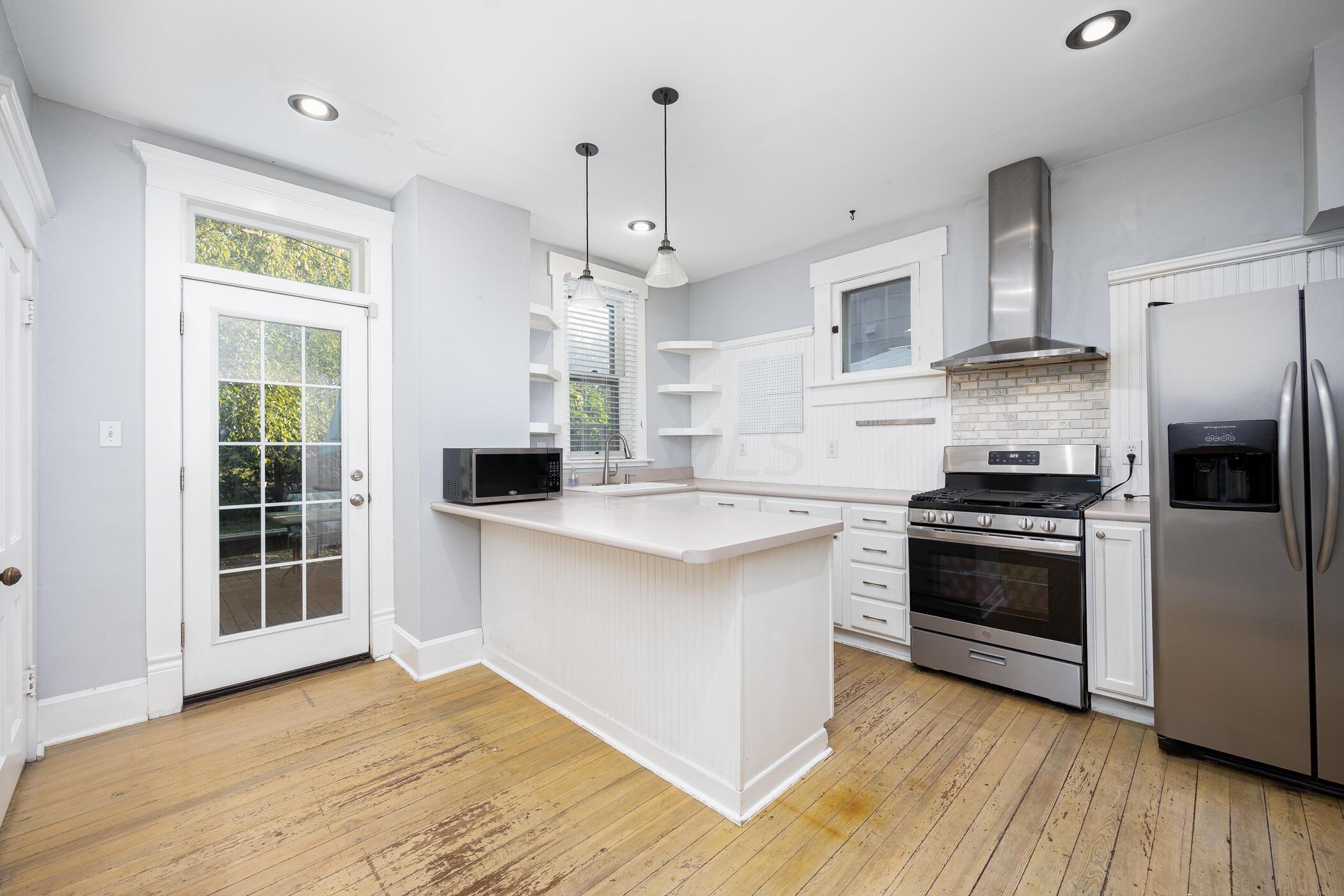 340 E Kossuth Street