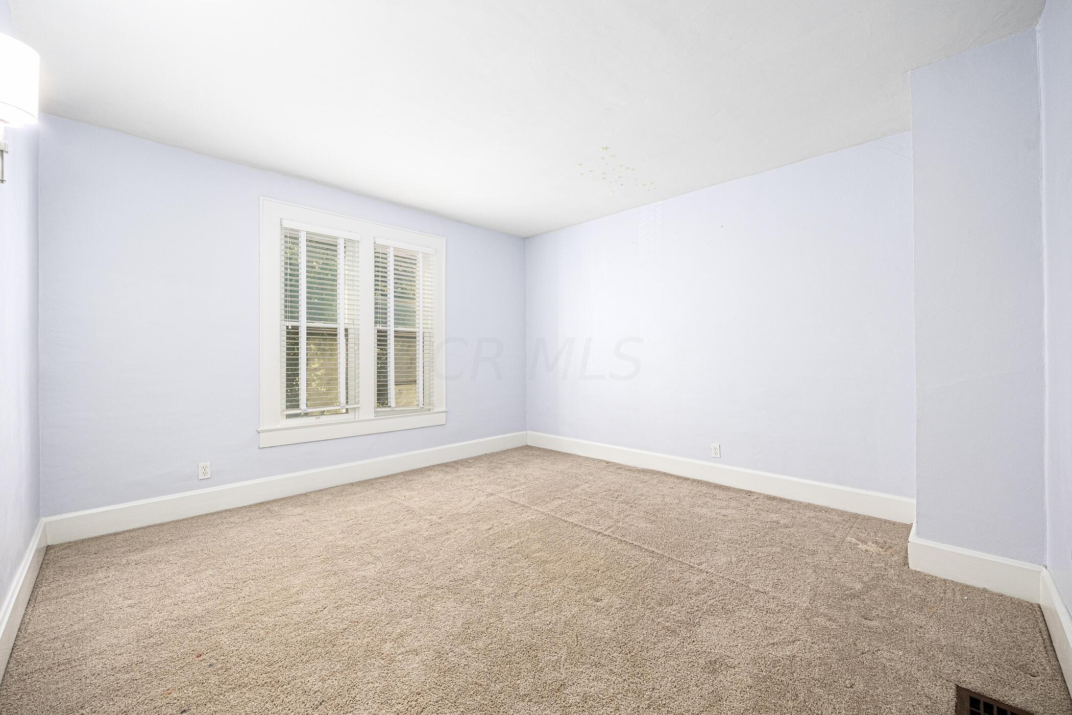 340 E Kossuth Street