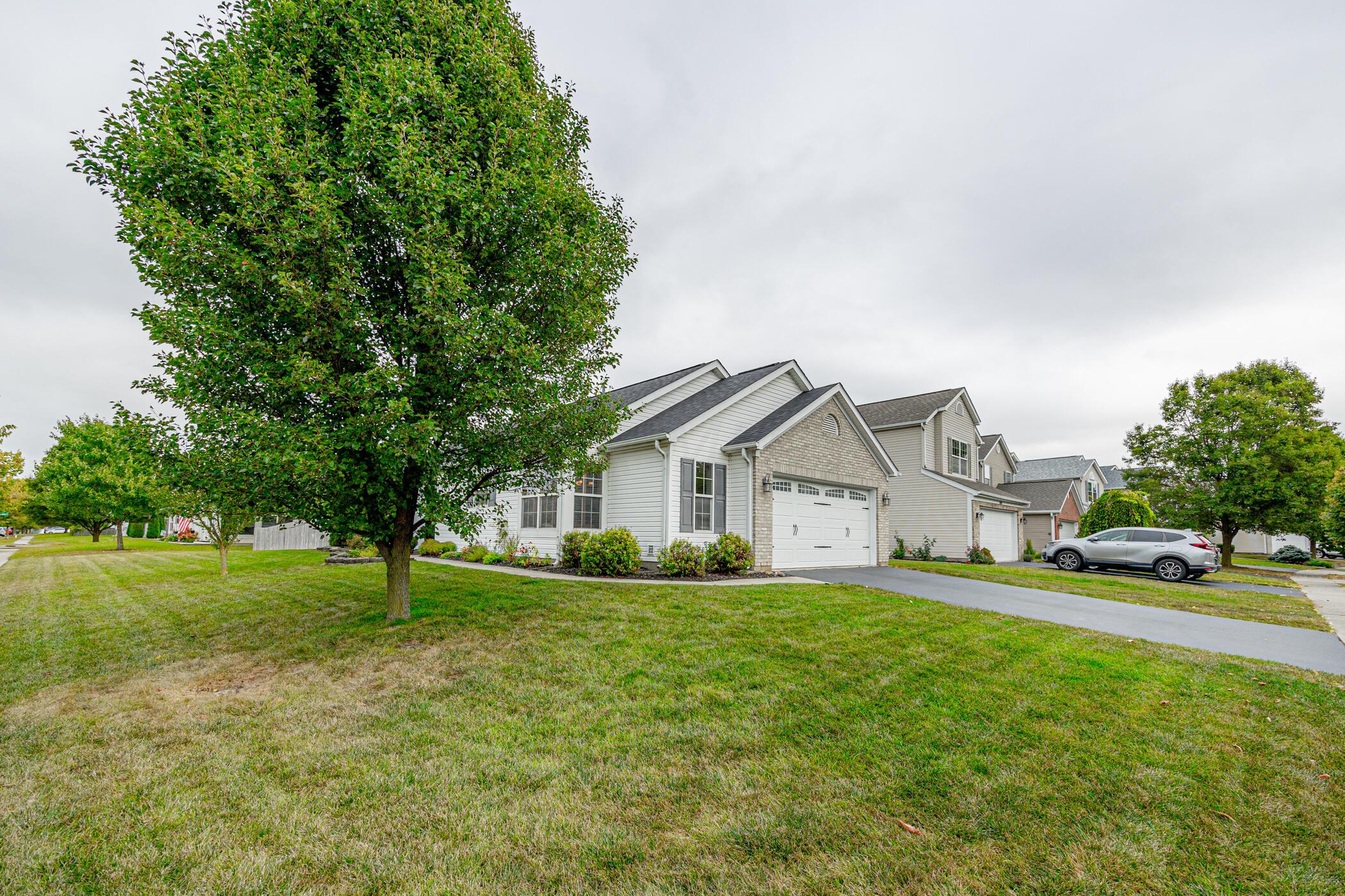 5832 Wooden Plank Road