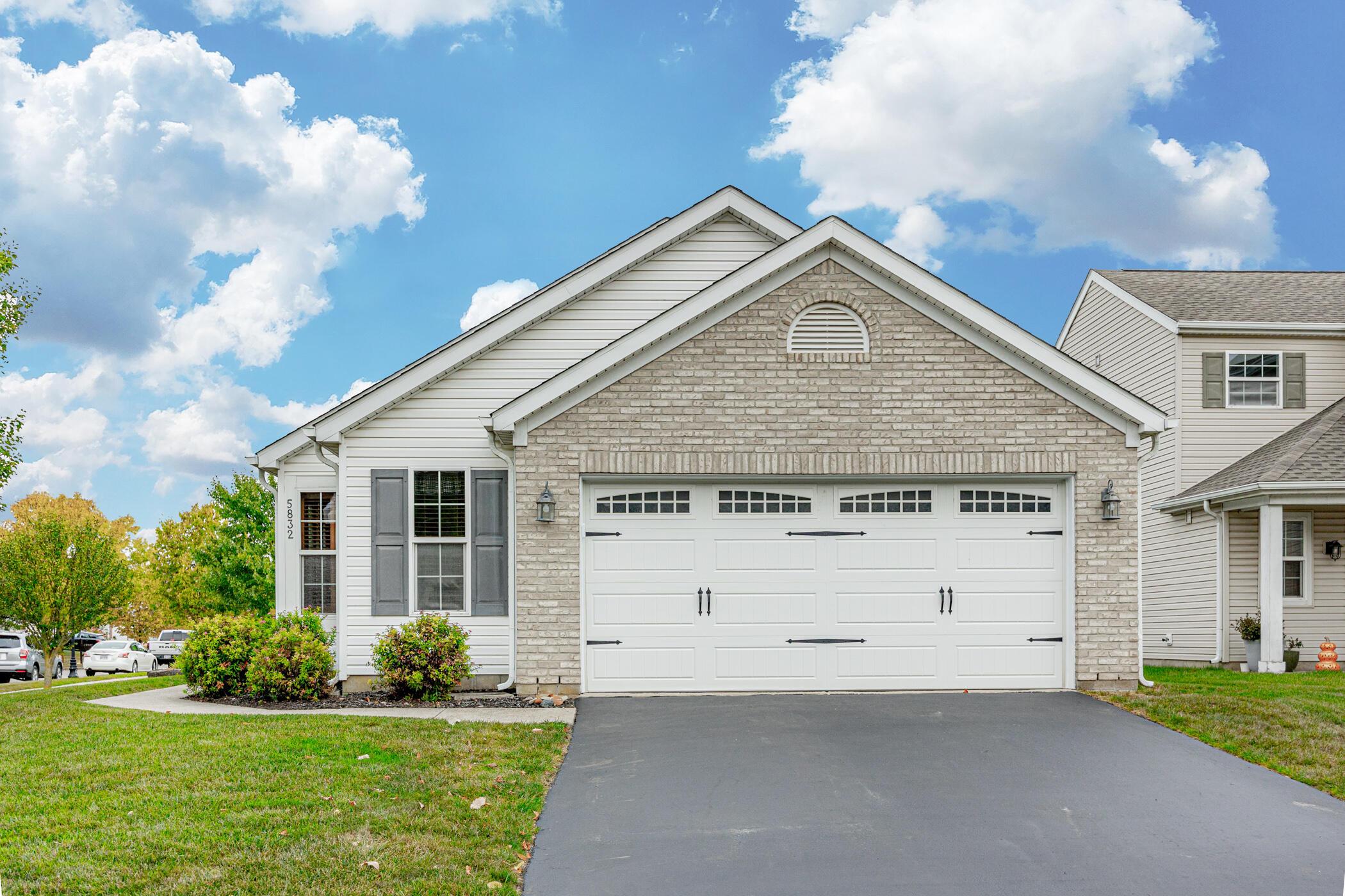 5832 Wooden Plank Road