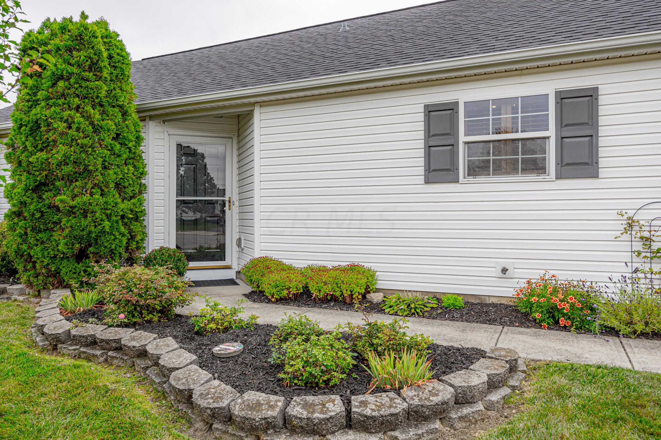 5832 Wooden Plank Road