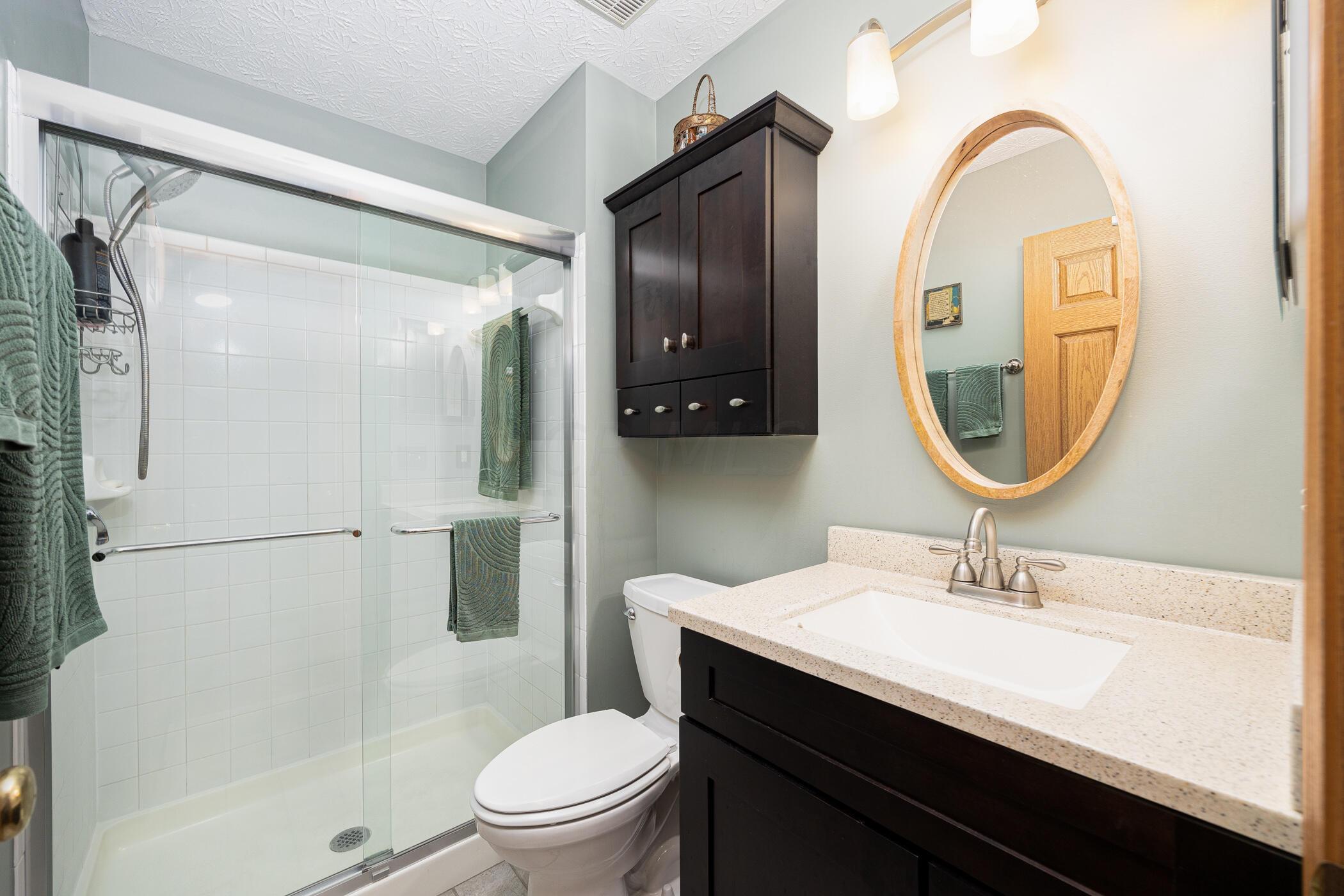 5832 Wooden Plank Road