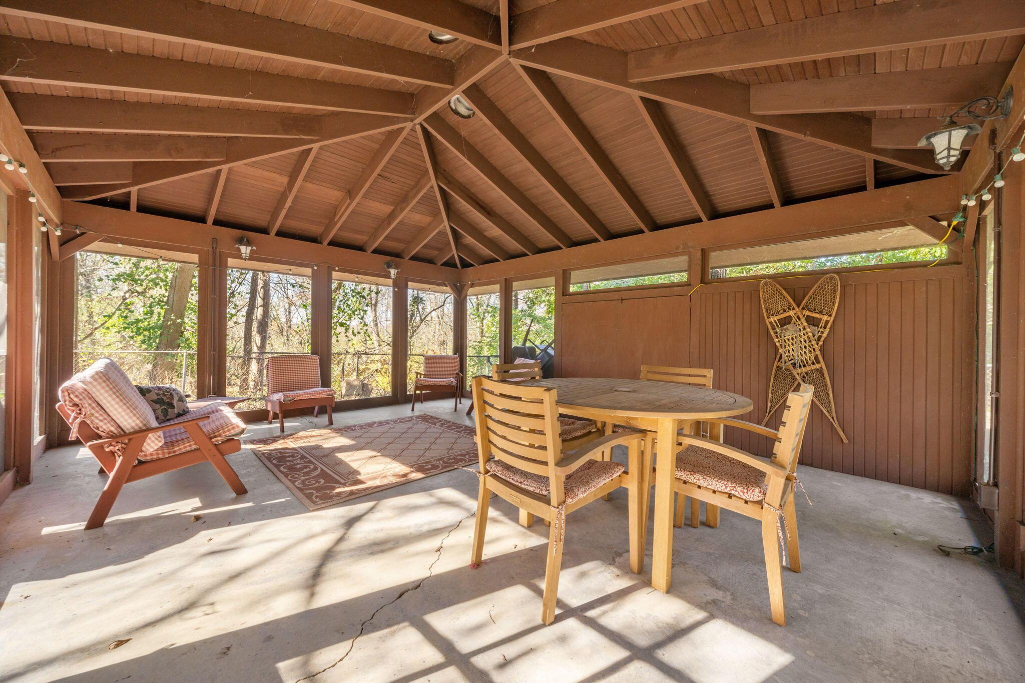 6163 Olentangy Boulevard