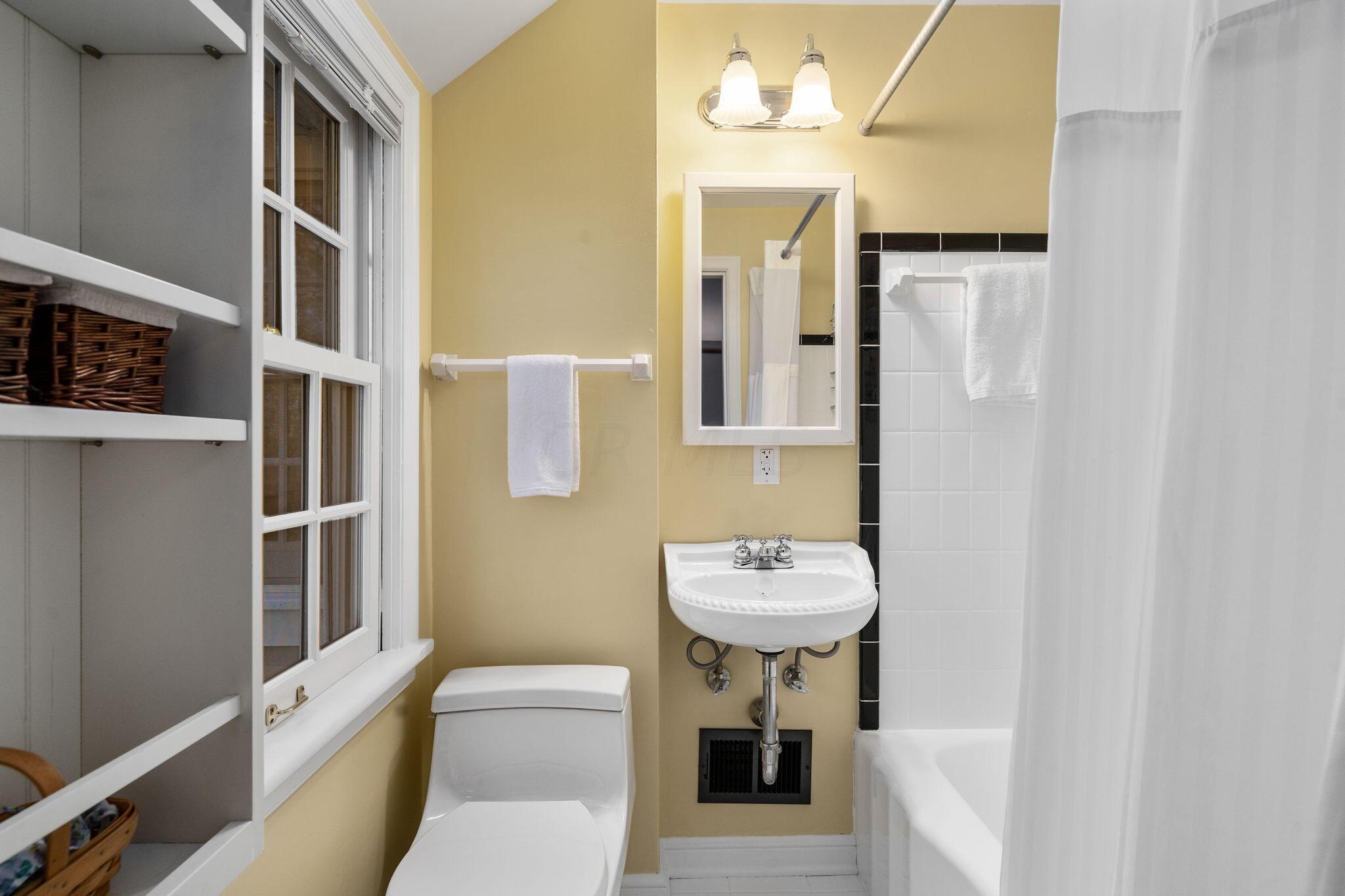 6163 Olentangy Boulevard