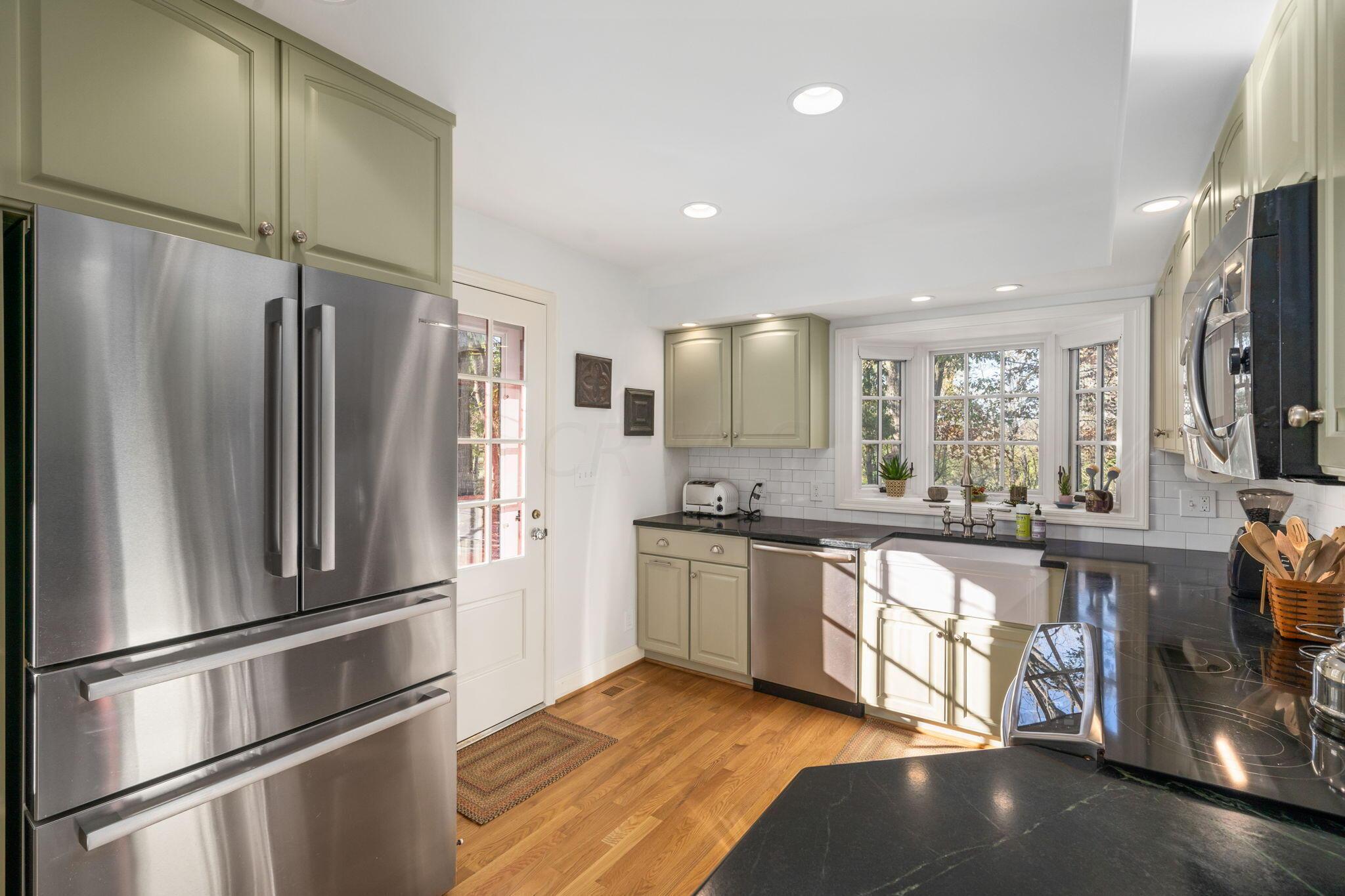 6163 Olentangy Boulevard