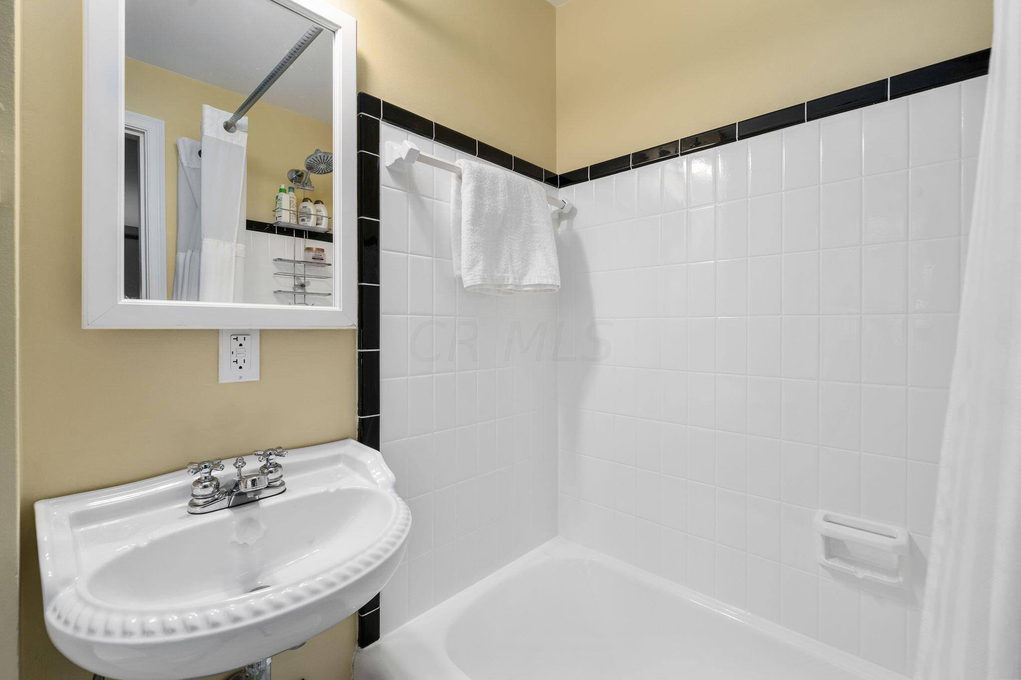 6163 Olentangy Boulevard