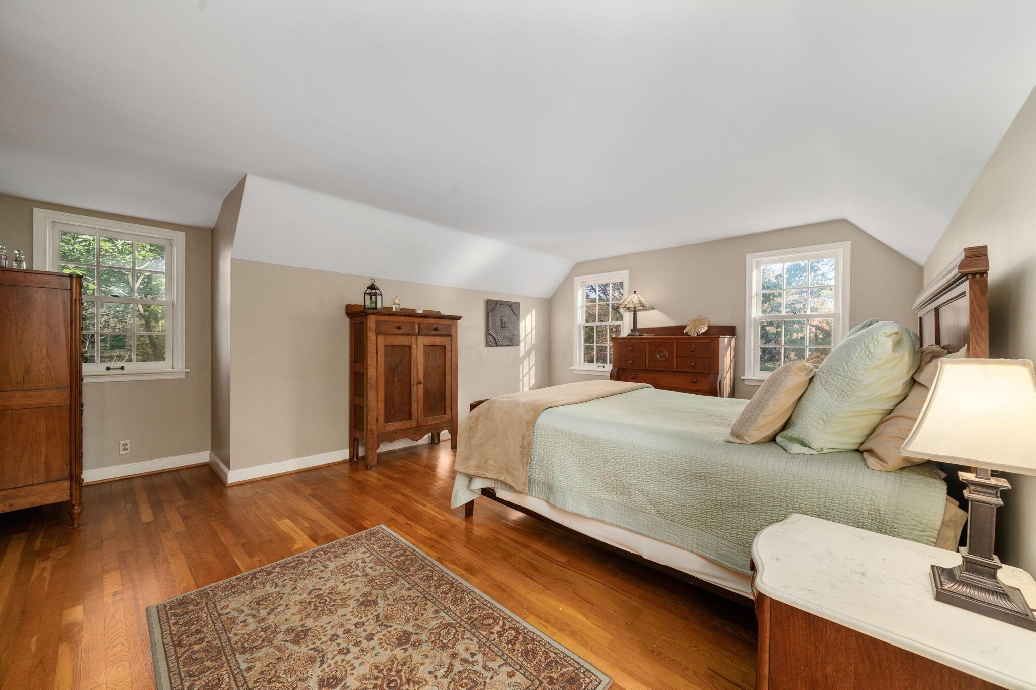 6163 Olentangy Boulevard