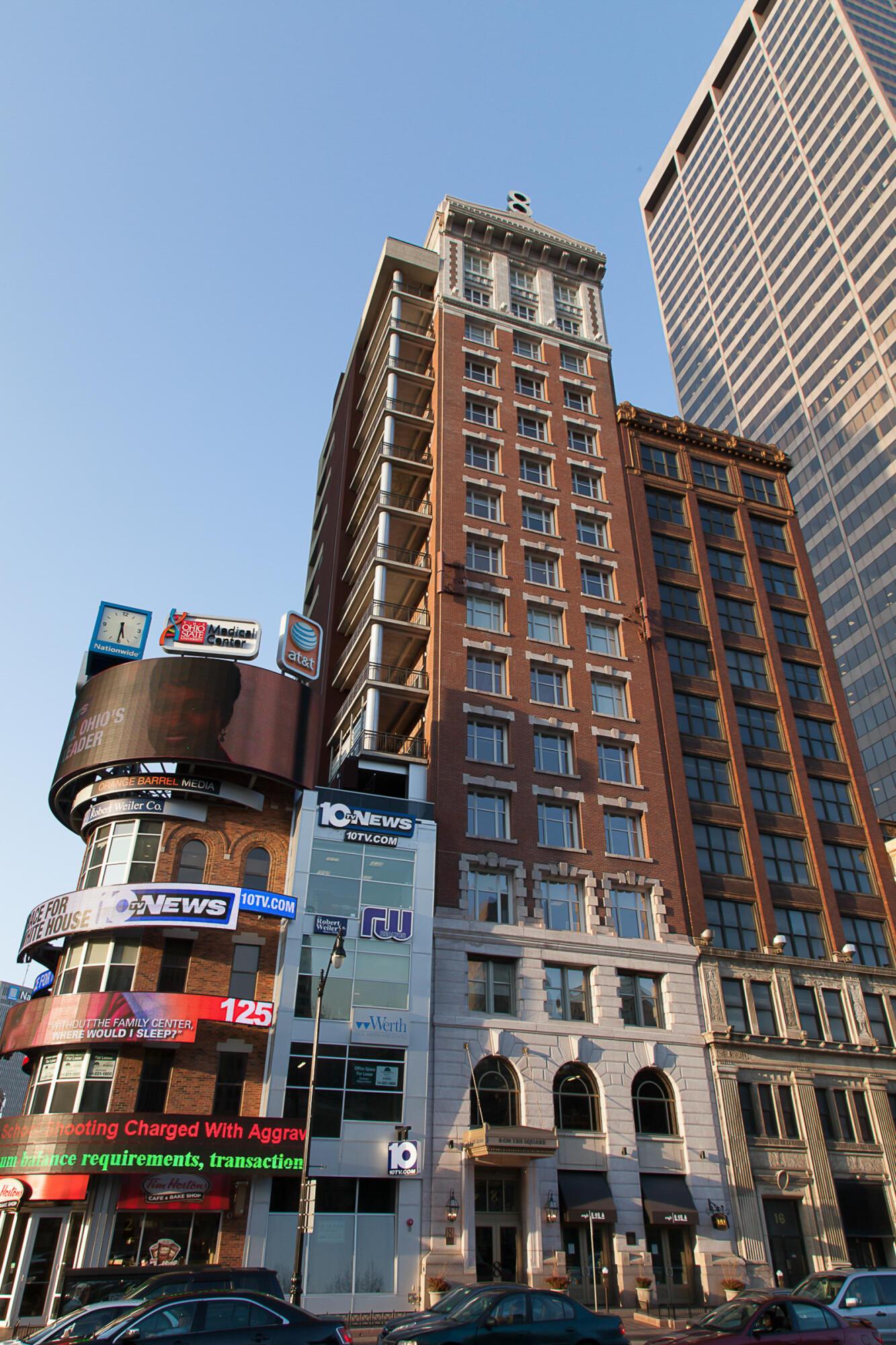 8 E Broad Street, 801