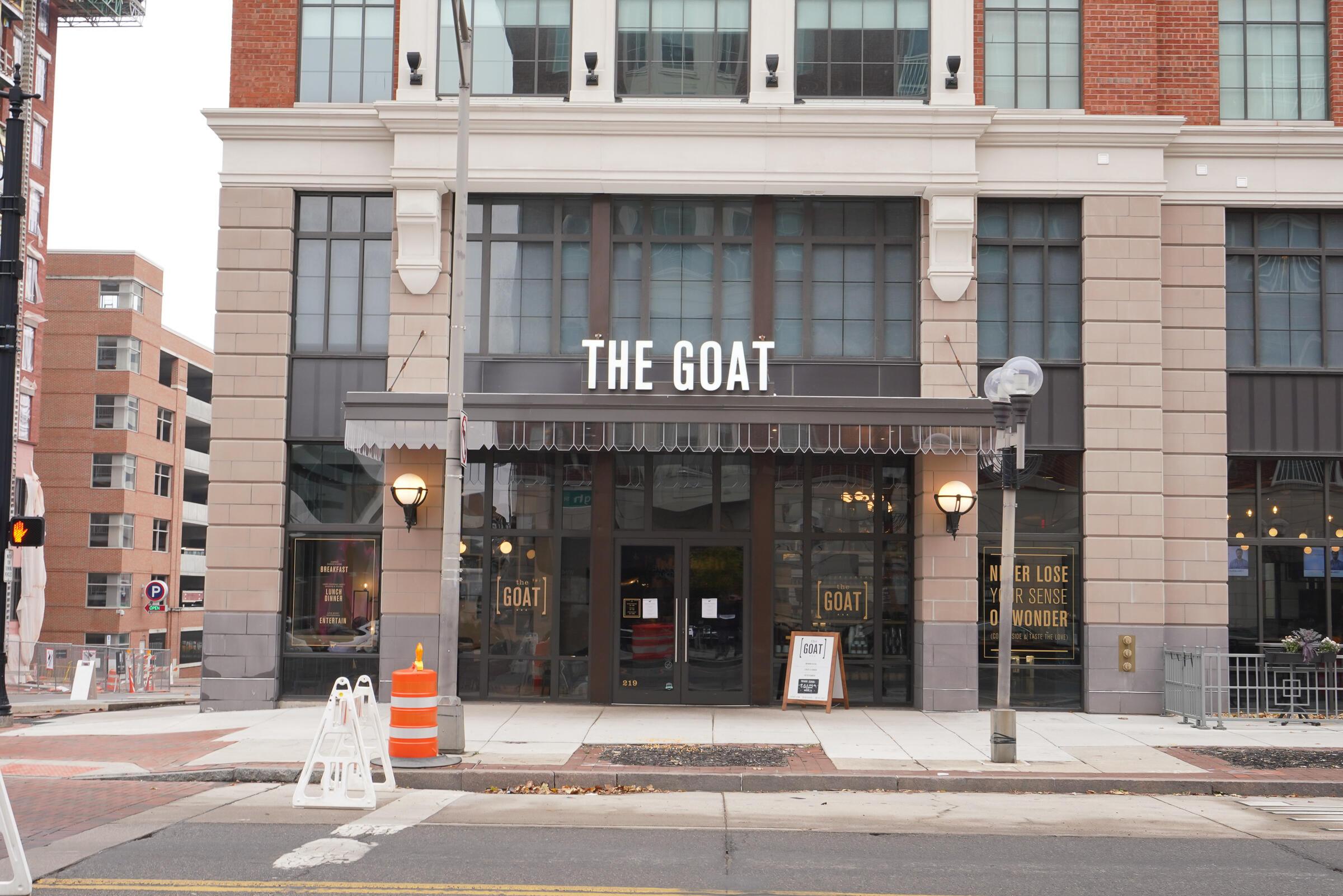 8 E Broad Street, 801