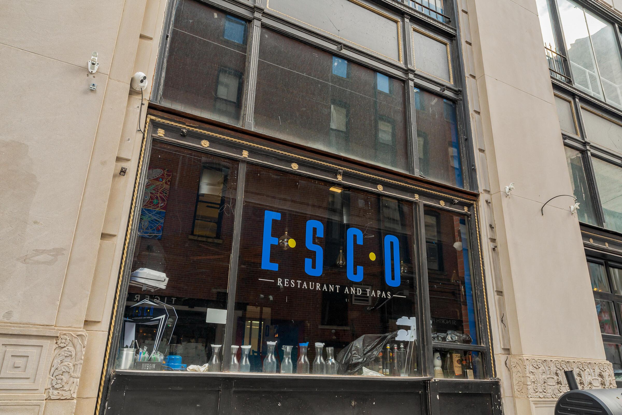 8 E Broad Street, 801