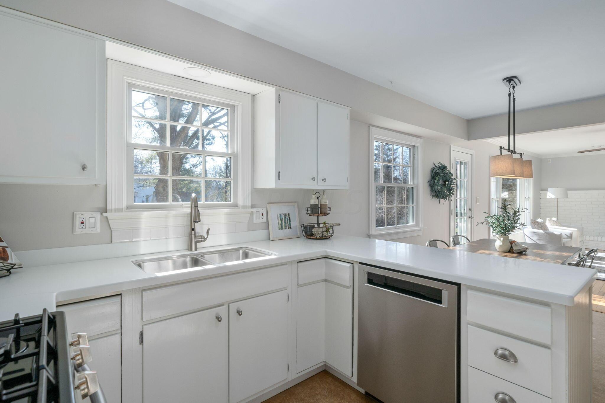 511 Longfellow Avenue