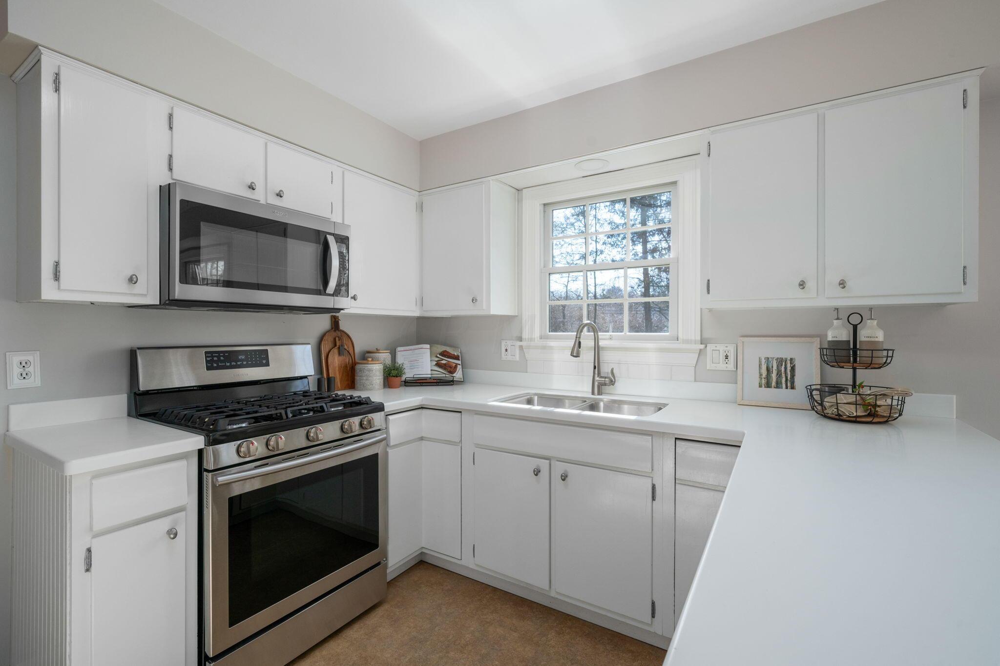 511 Longfellow Avenue