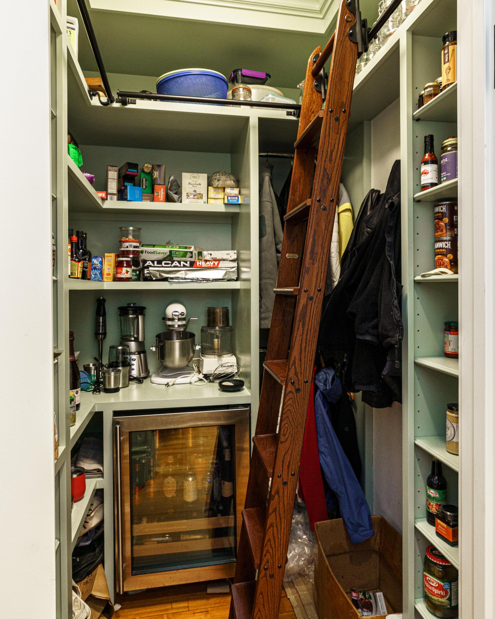 117 E Deshler Avenue