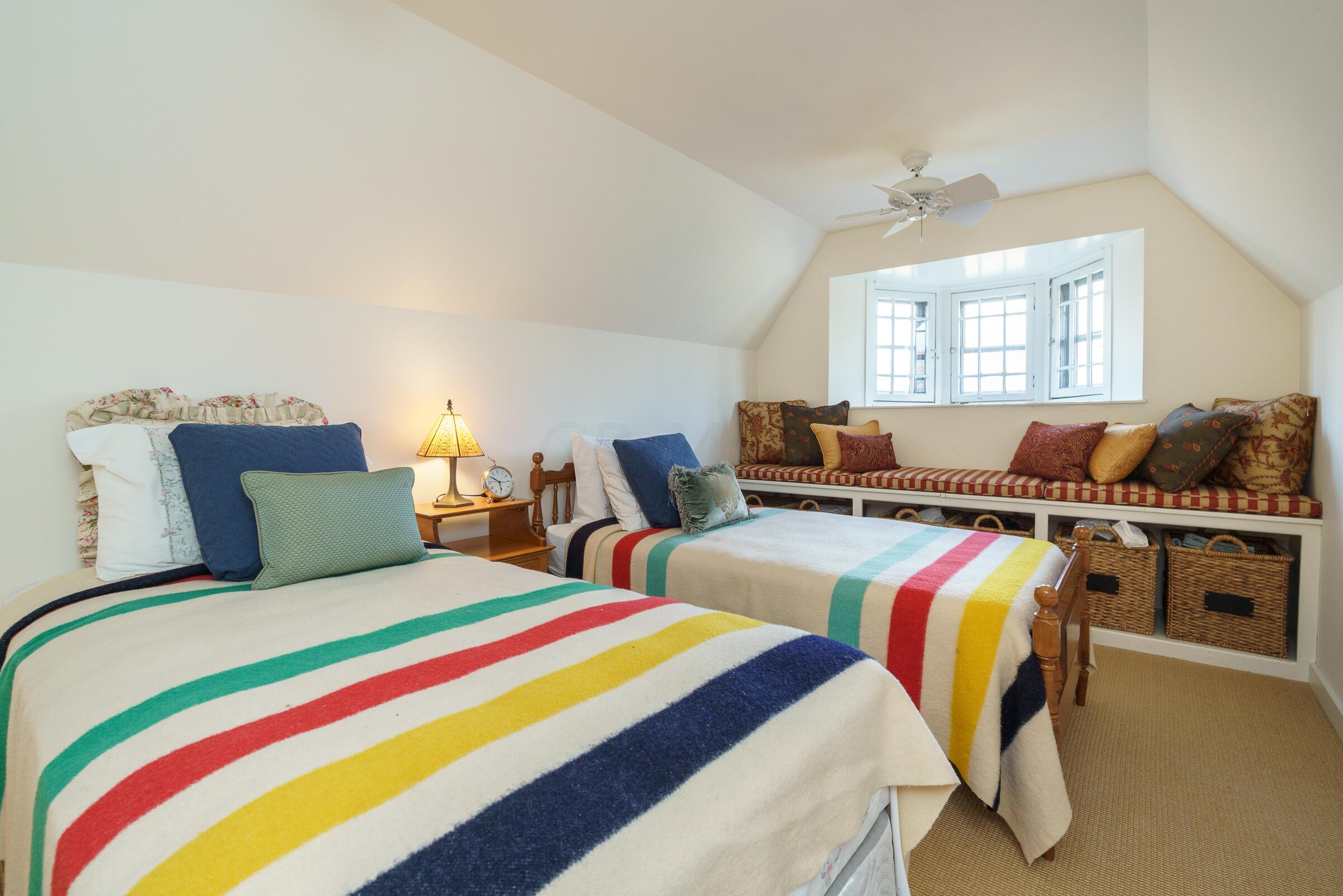 117 E Deshler Avenue