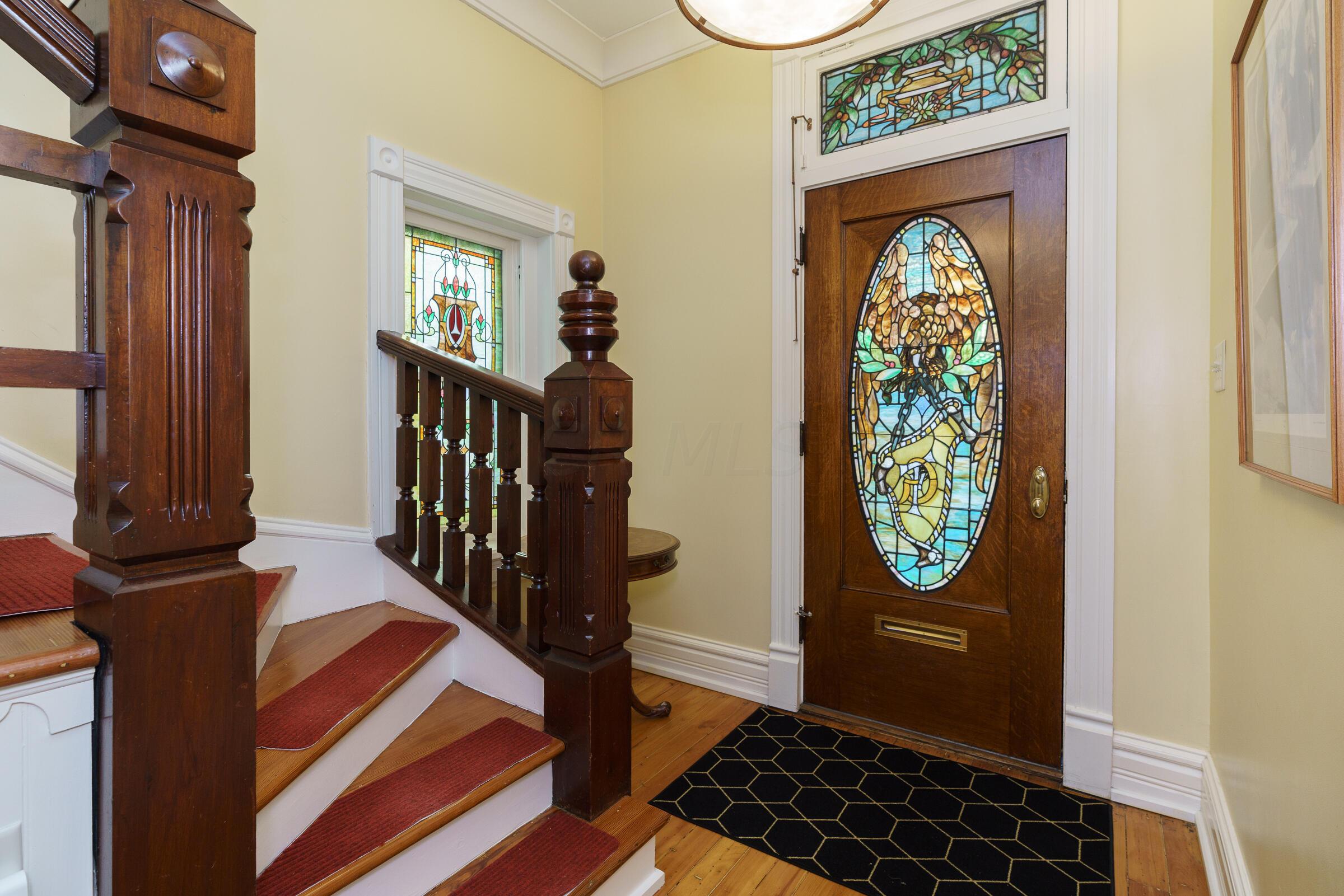 117 E Deshler Avenue