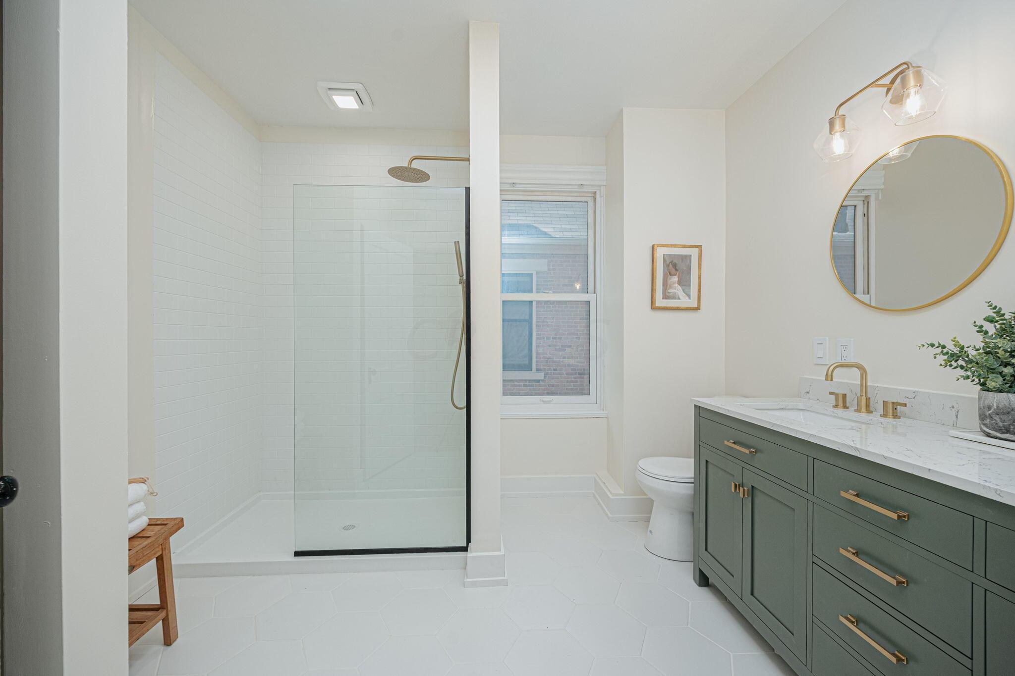 184 E Kossuth Street