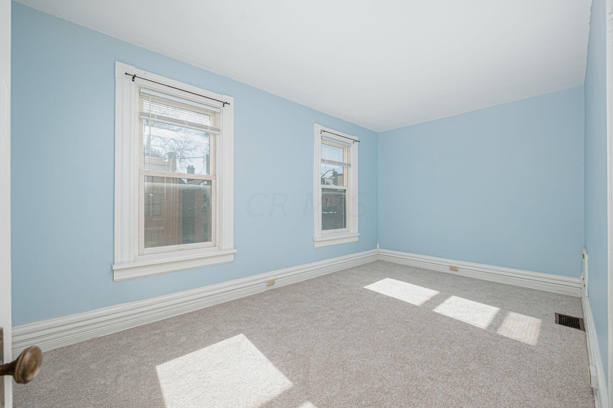 184 E Kossuth Street