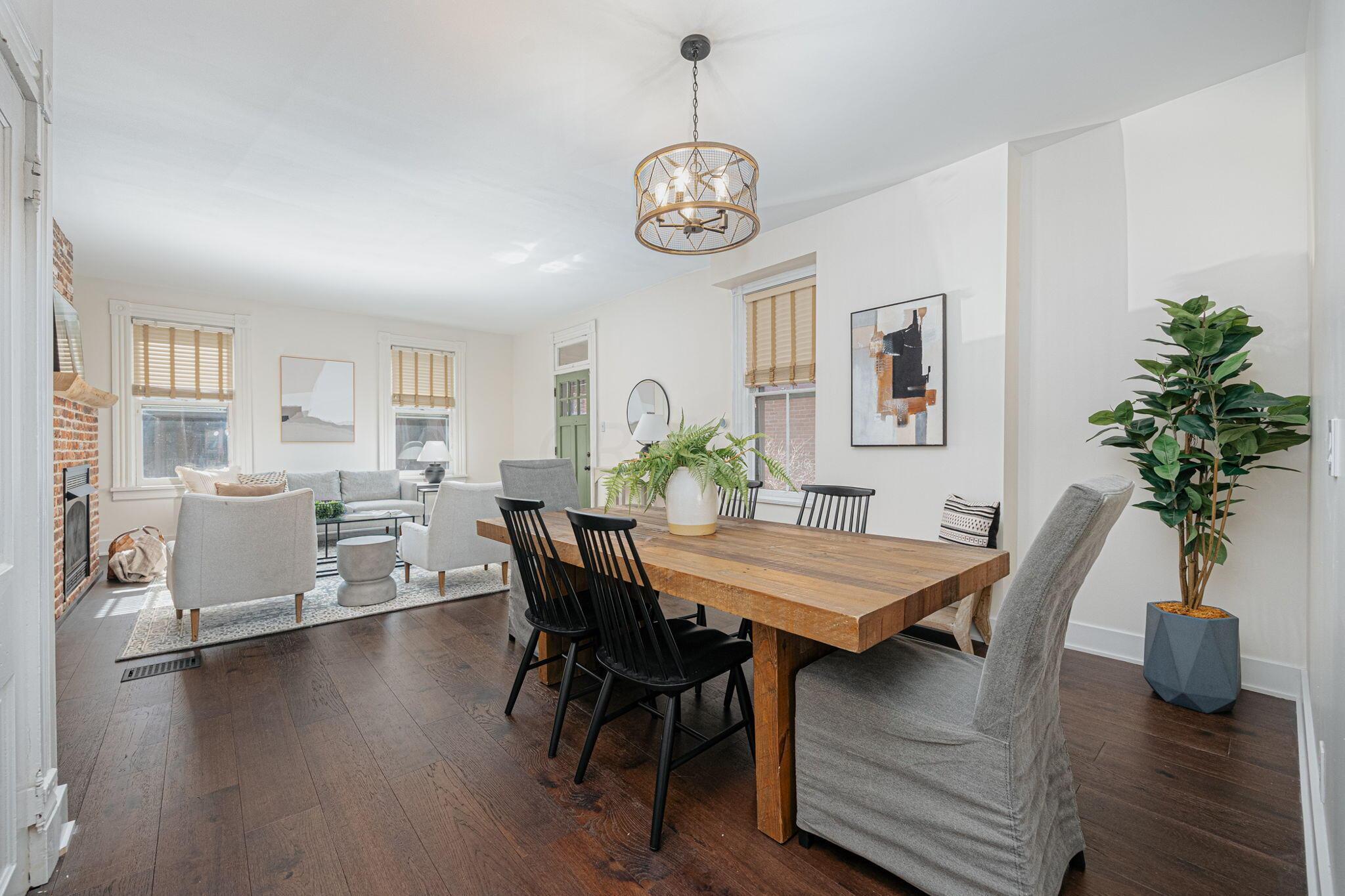 184 E Kossuth Street