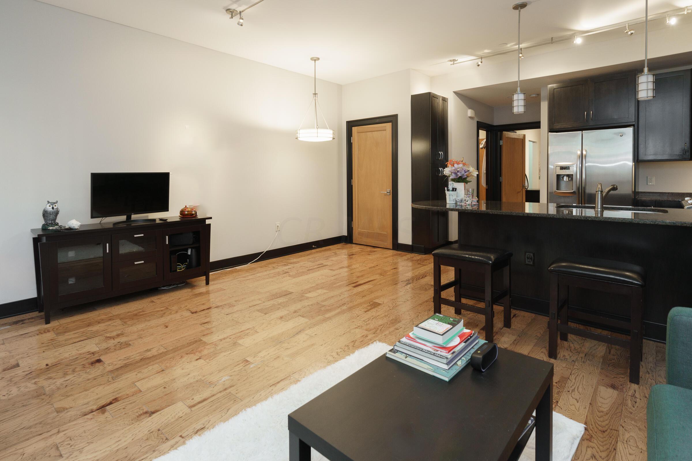 71 N 5th Street, G16