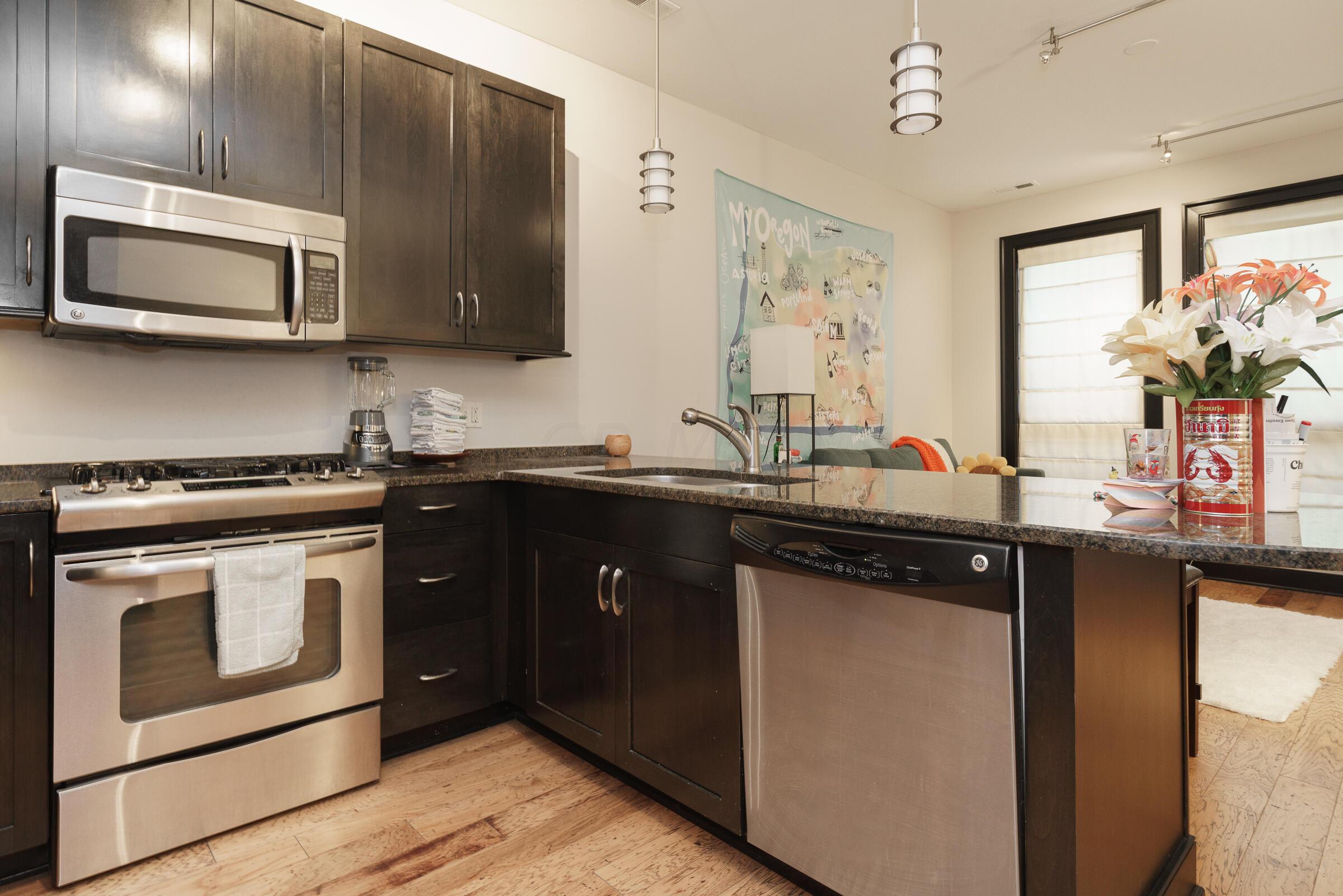 71 N 5th Street, G16