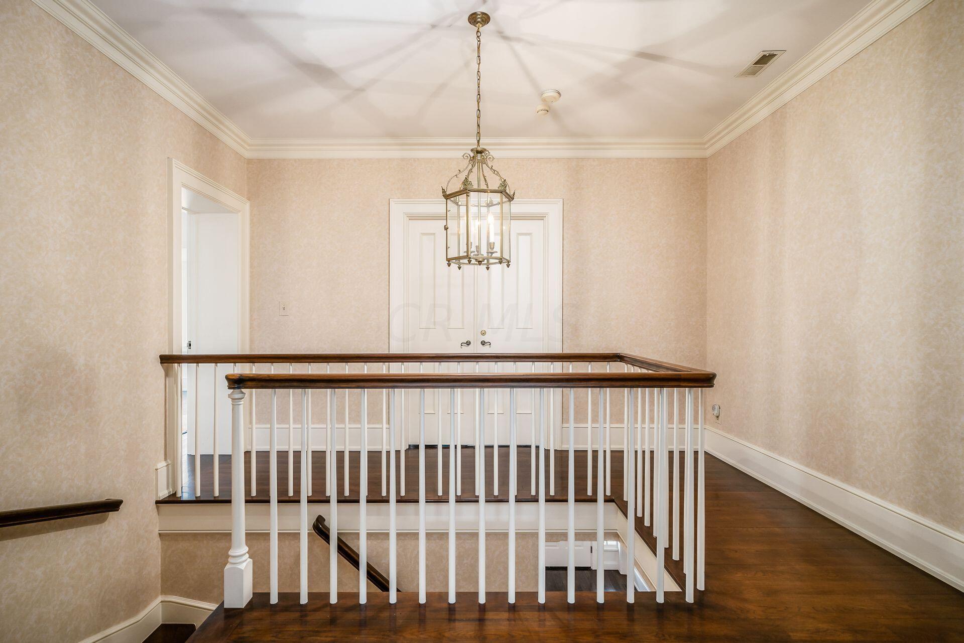 5580 Riverside Drive