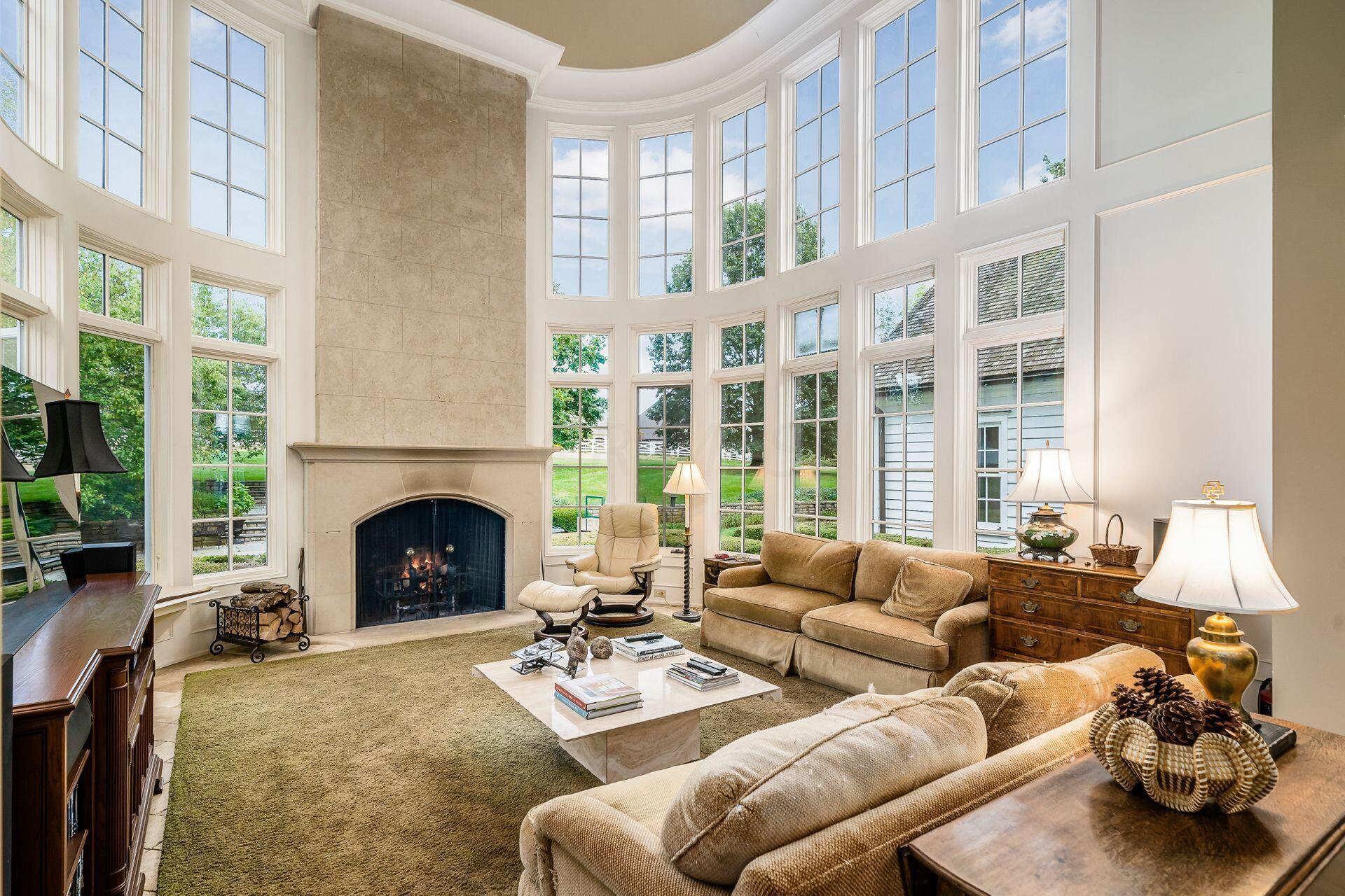 5580 Riverside Drive