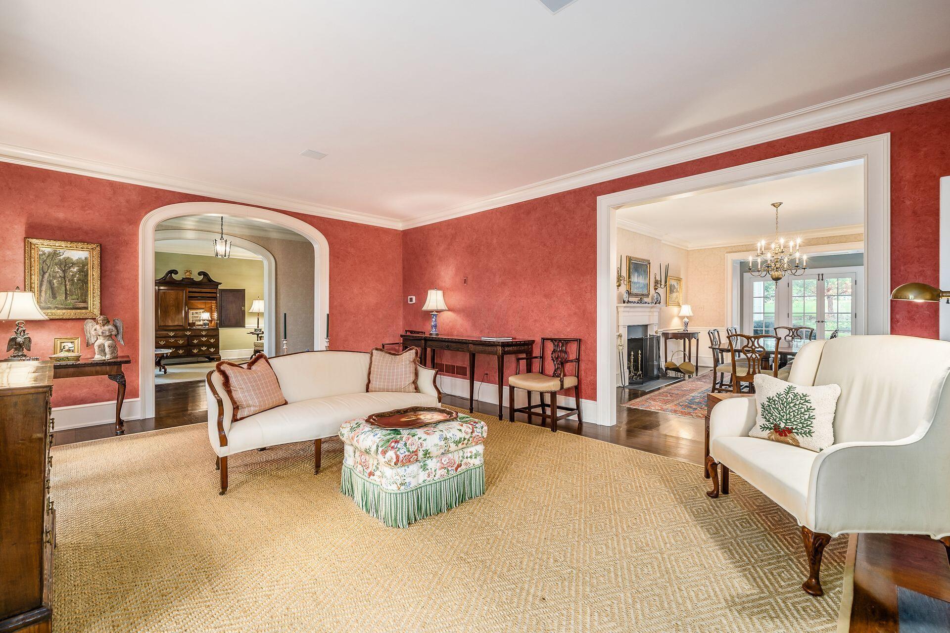 5580 Riverside Drive